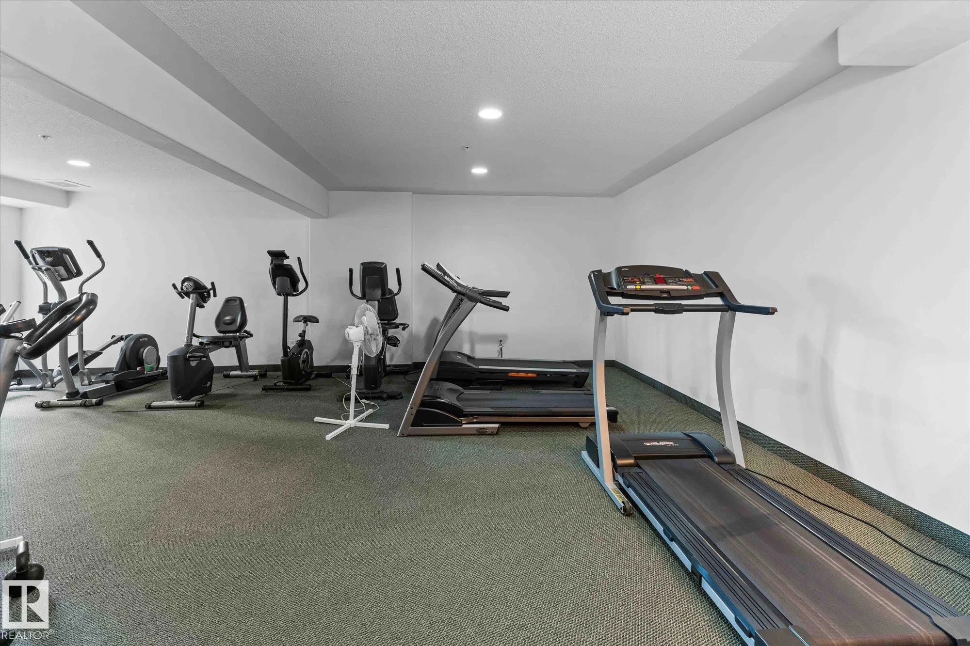 7803 GOLF COURSE Road
