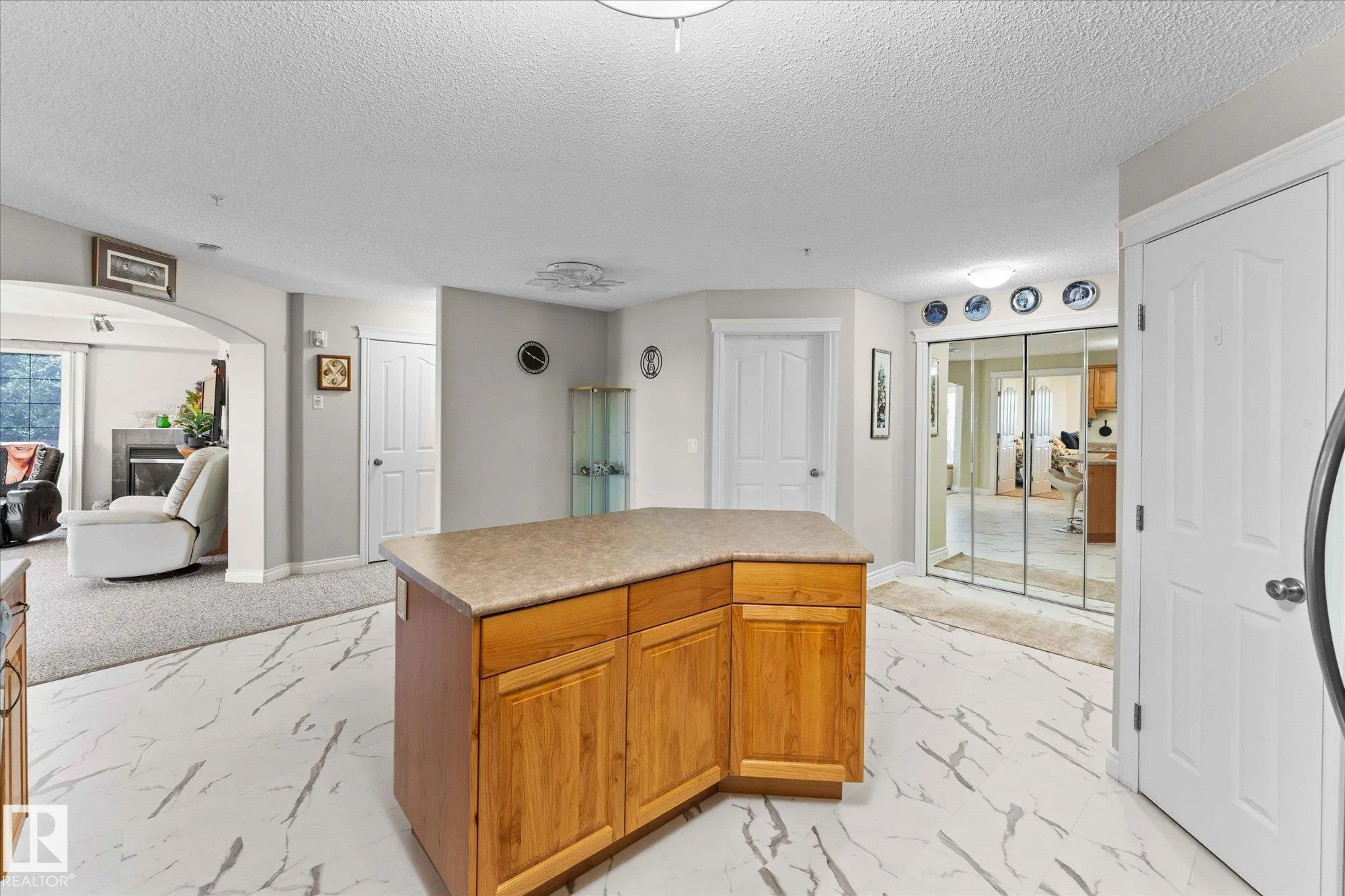 7803 GOLF COURSE Road