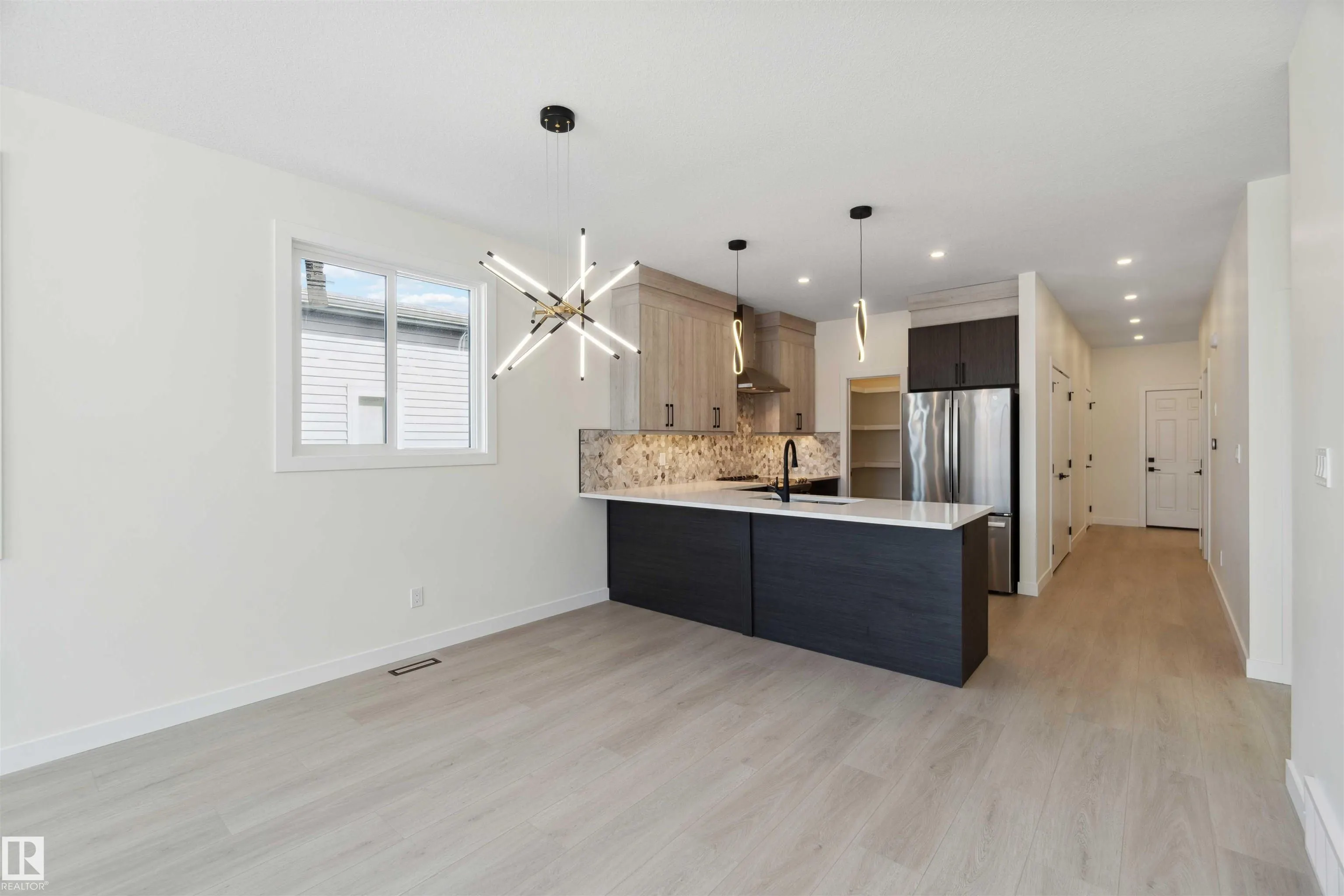 15 BRUNSWYCK Crescent
