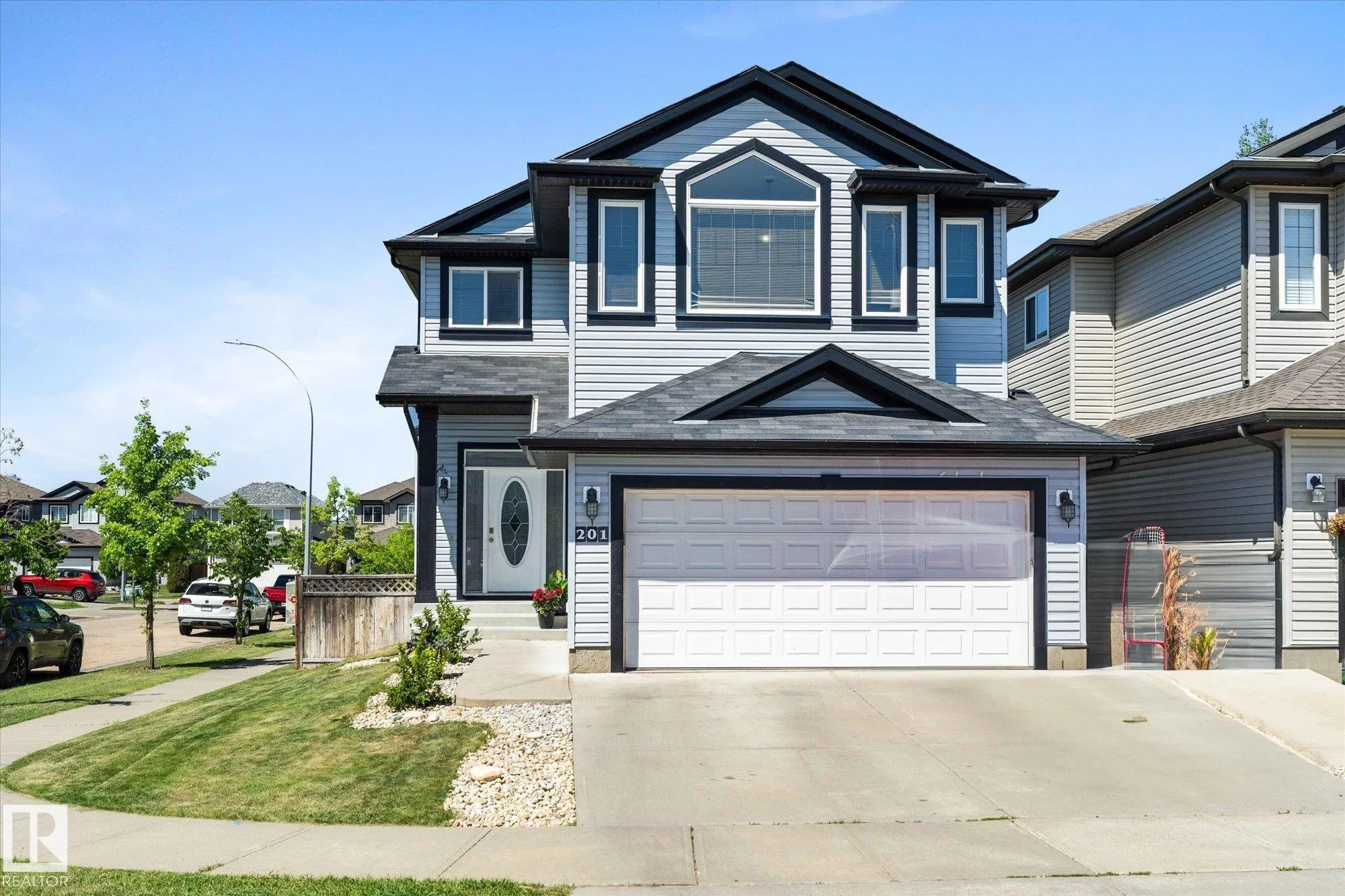 201 WOODBEND Way