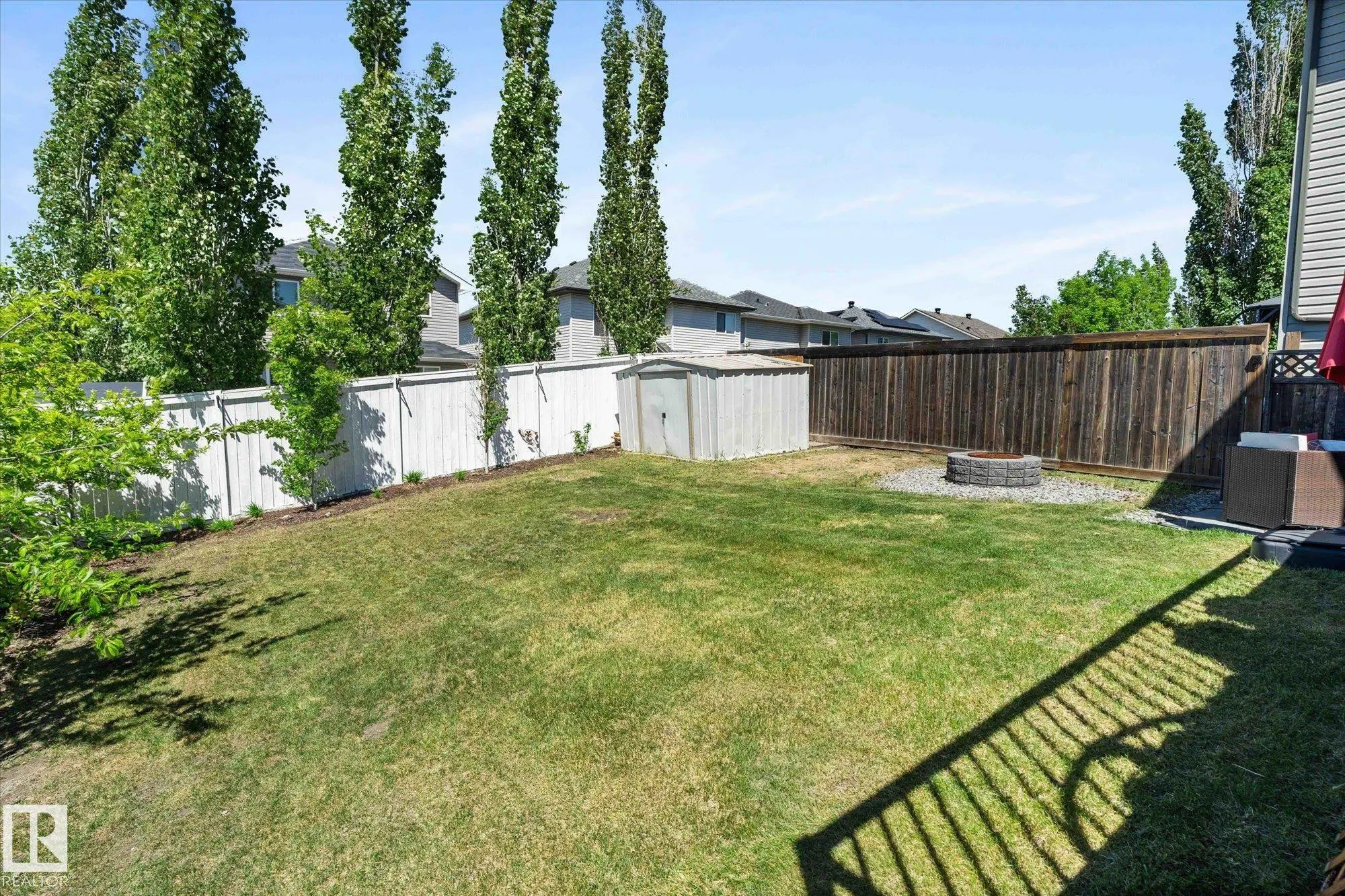 201 WOODBEND Way