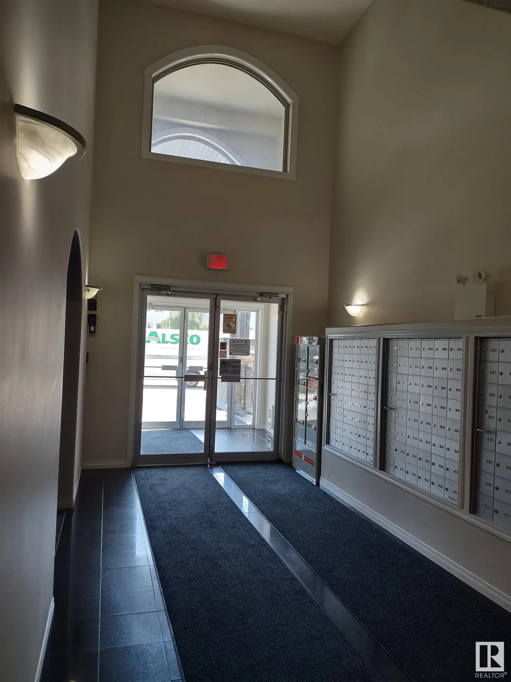 300 SPRUCE RIDGE Road