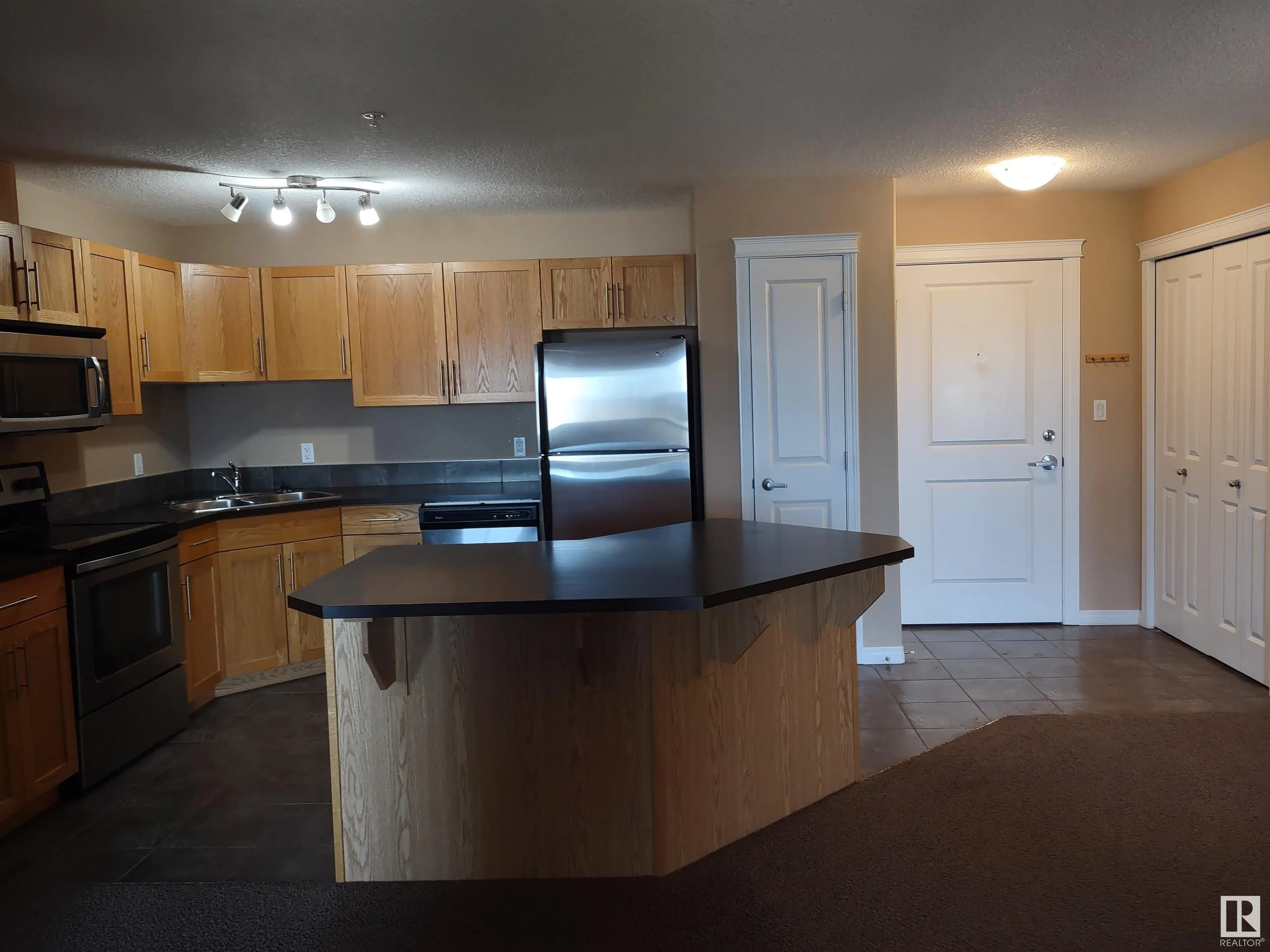 300 SPRUCE RIDGE Road