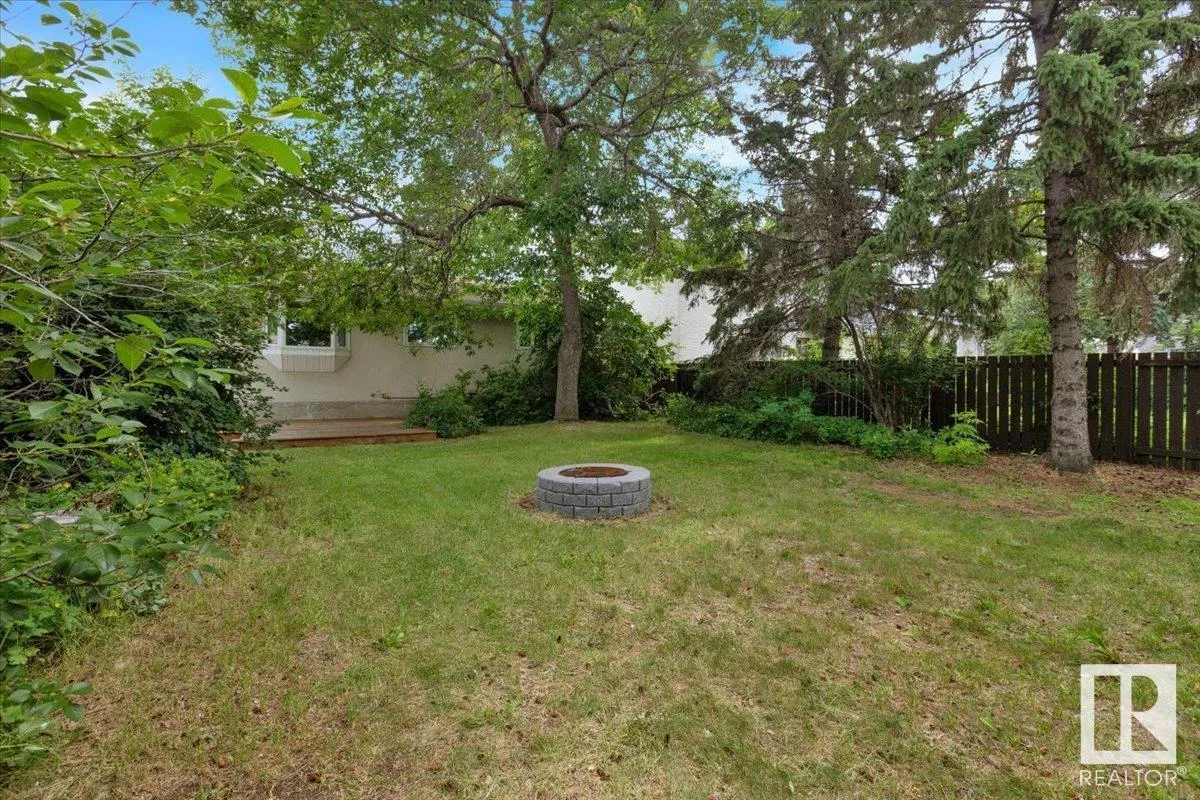 223 GRAHAM Place