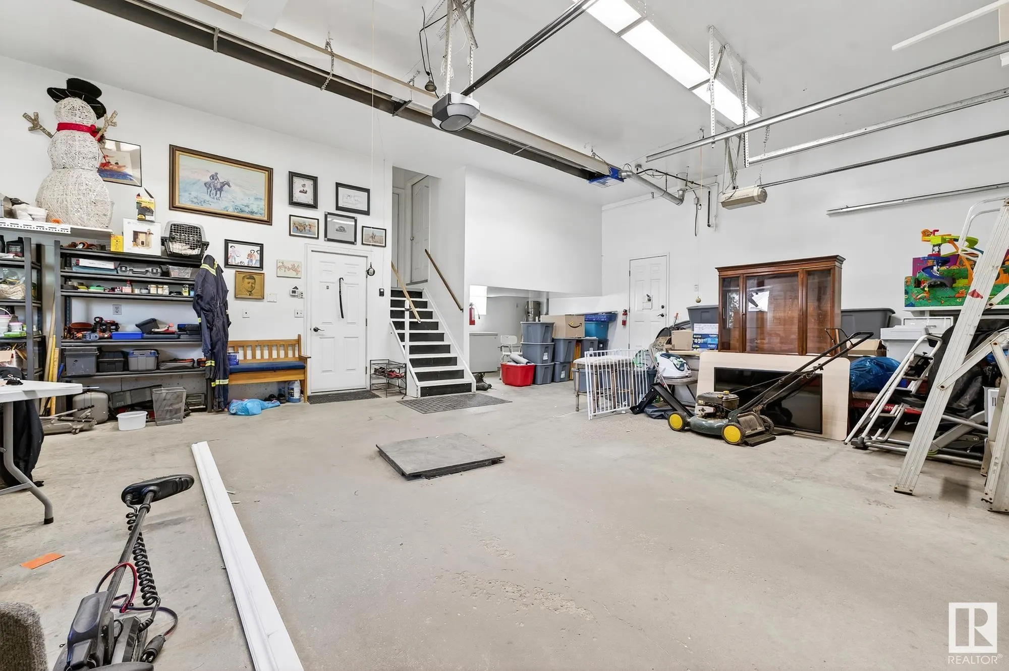 47 CHARLTON Road