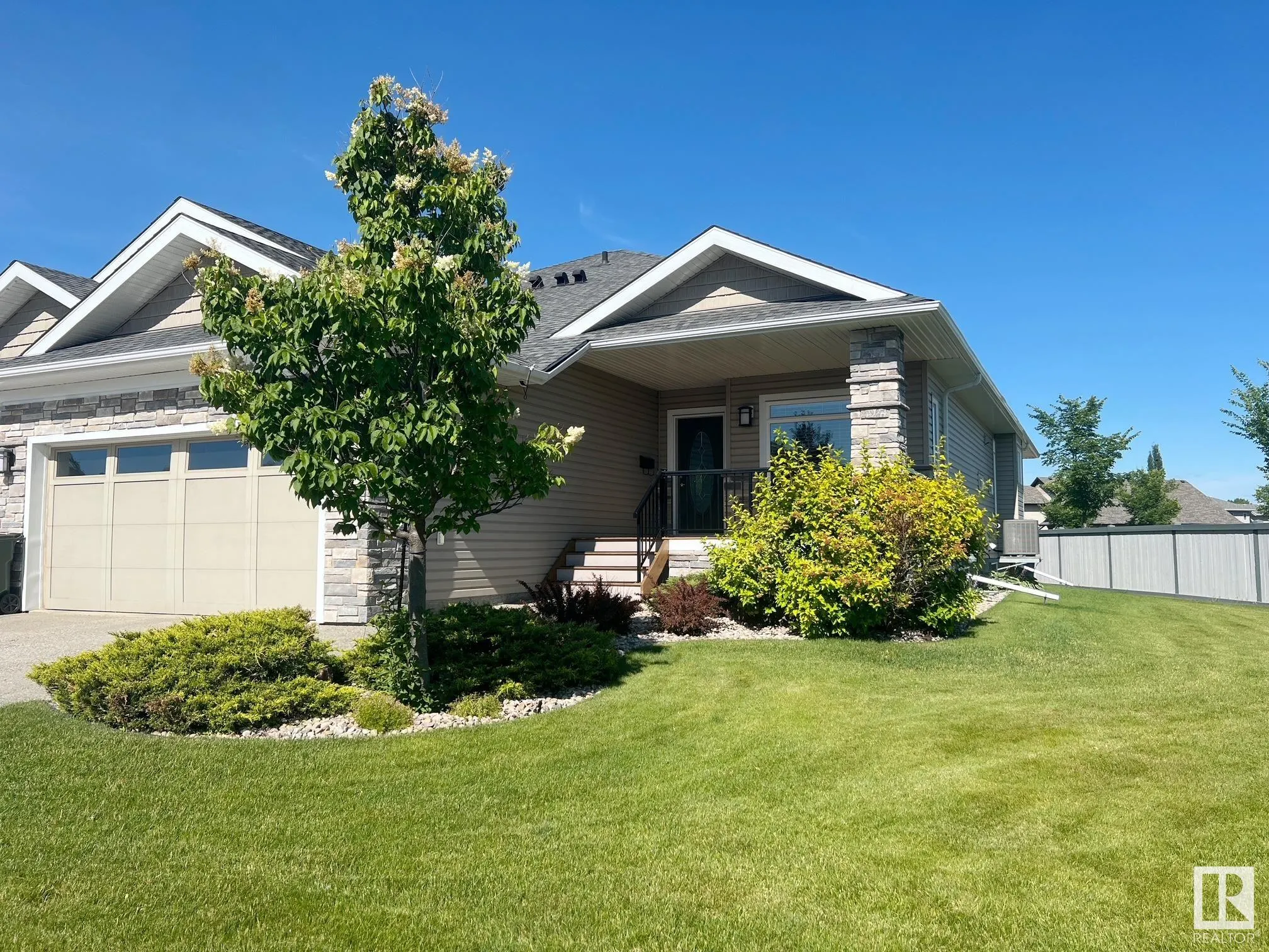 1 LINCOLN Cove