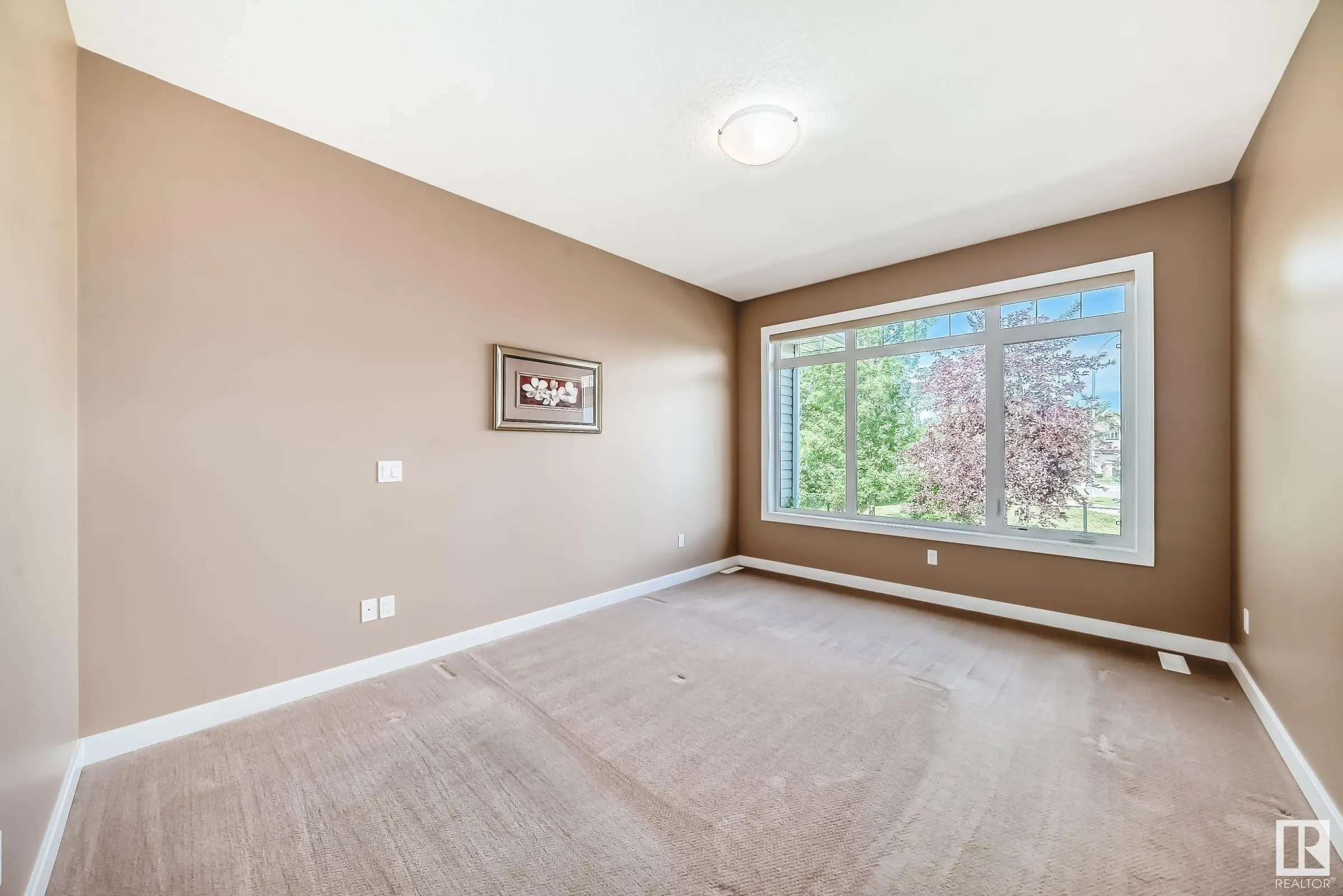 1 LINCOLN Cove