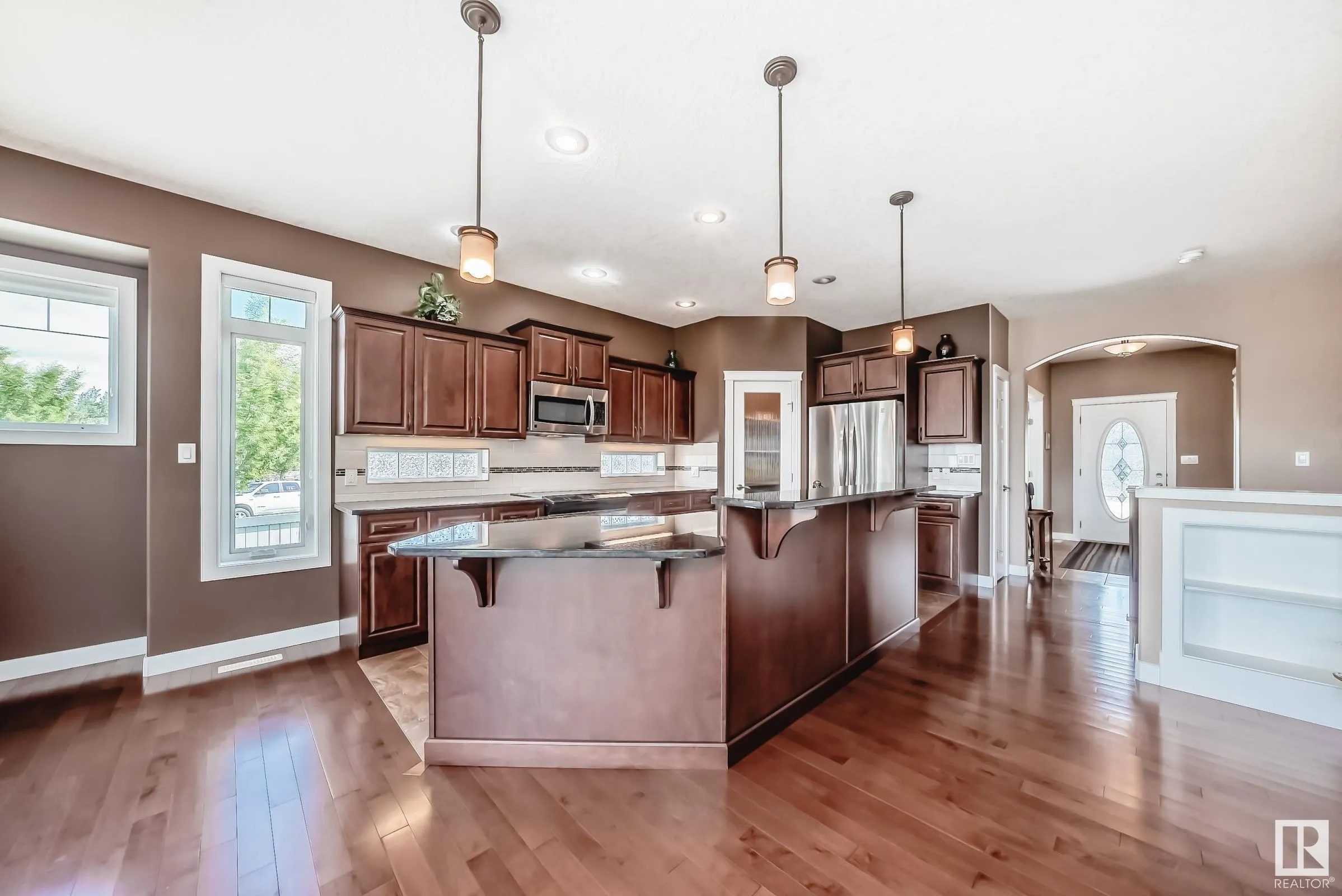 1 LINCOLN Cove