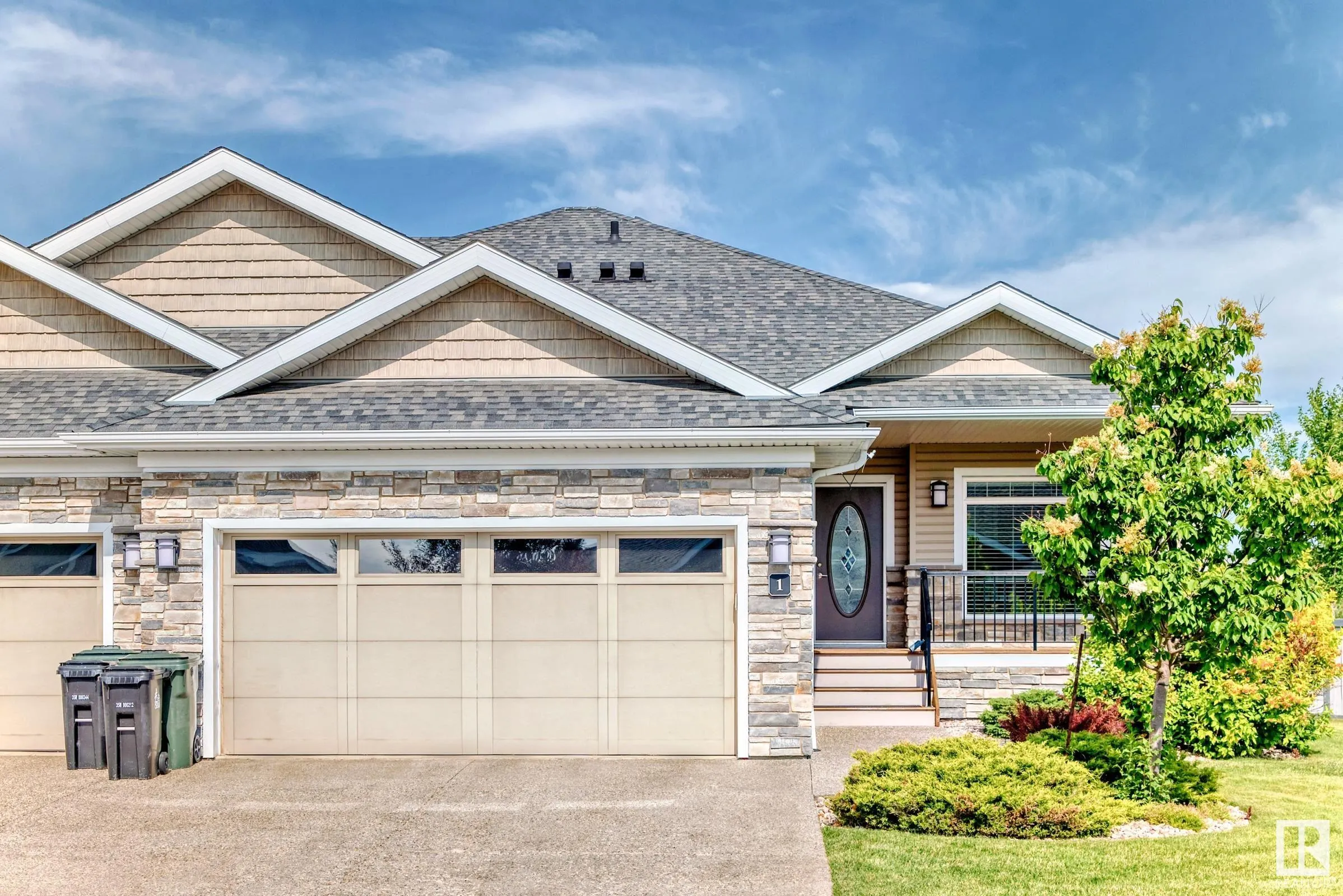 1 LINCOLN Cove