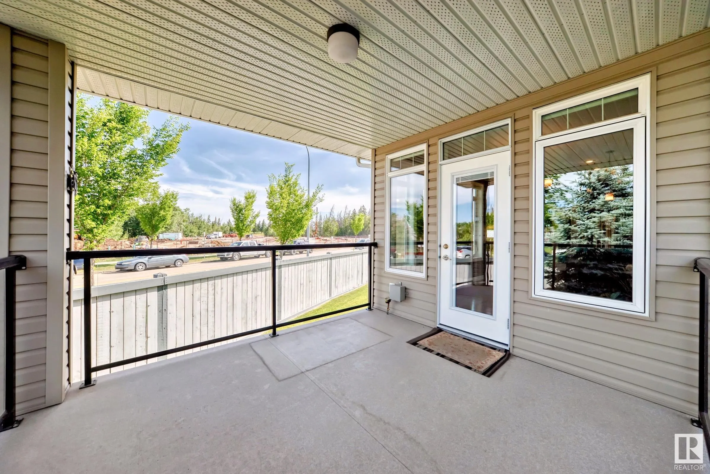1 LINCOLN Cove