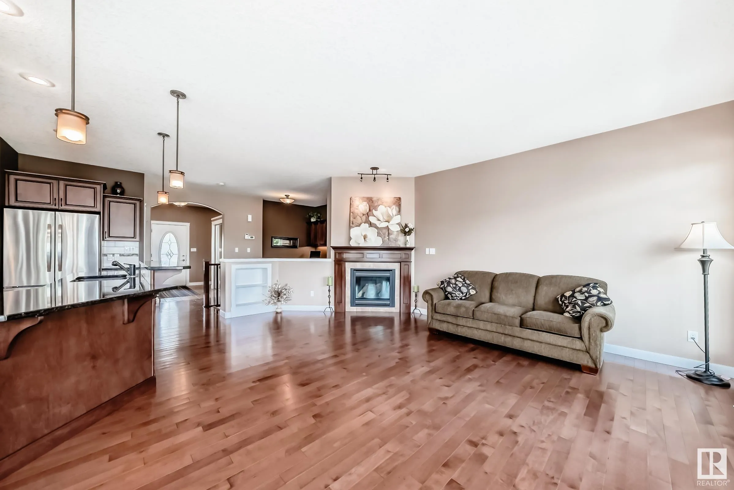 1 LINCOLN Cove