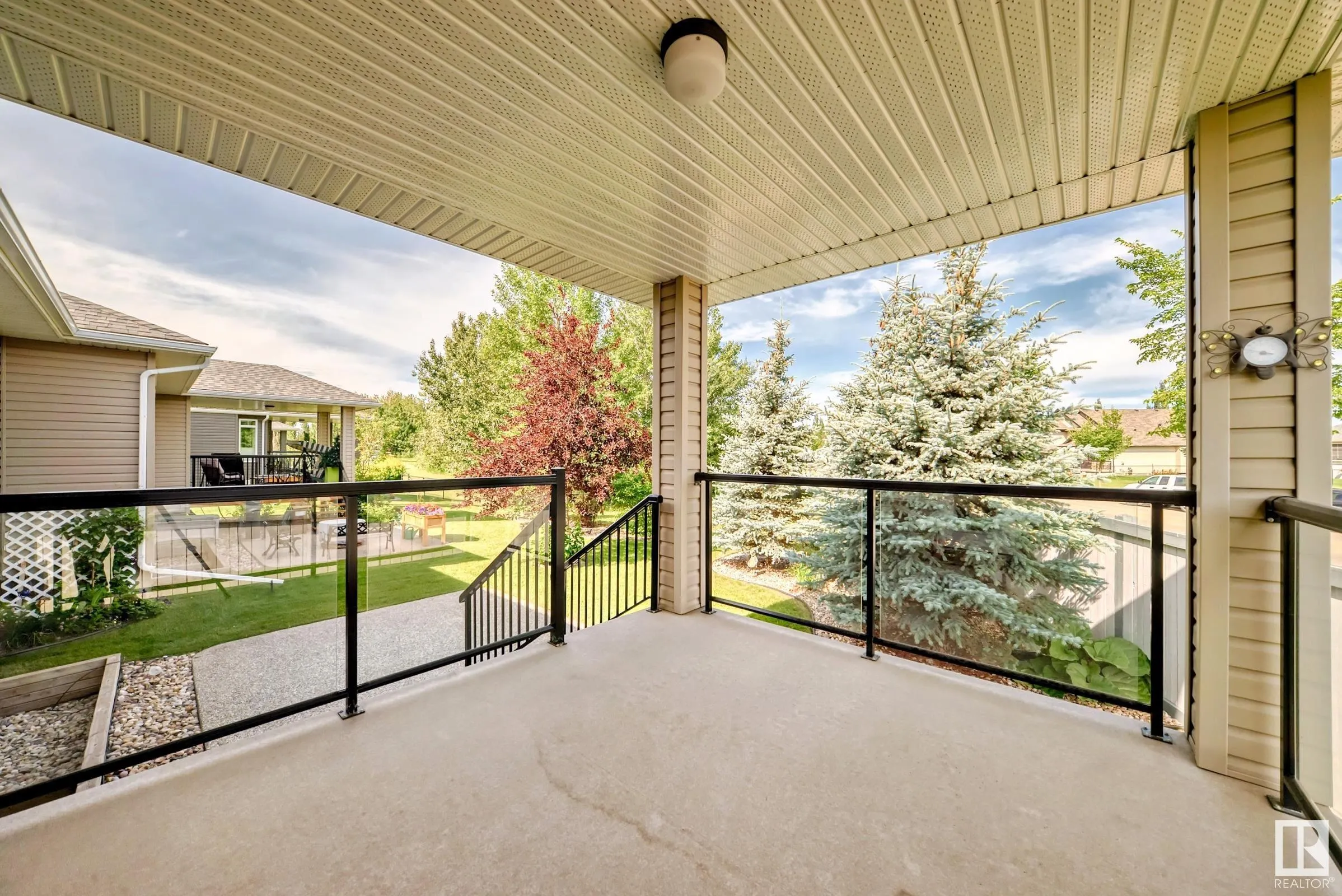 1 LINCOLN Cove