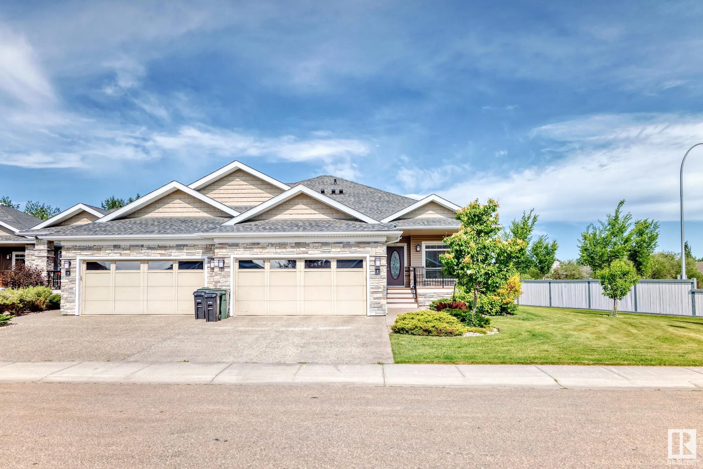 1 LINCOLN Cove