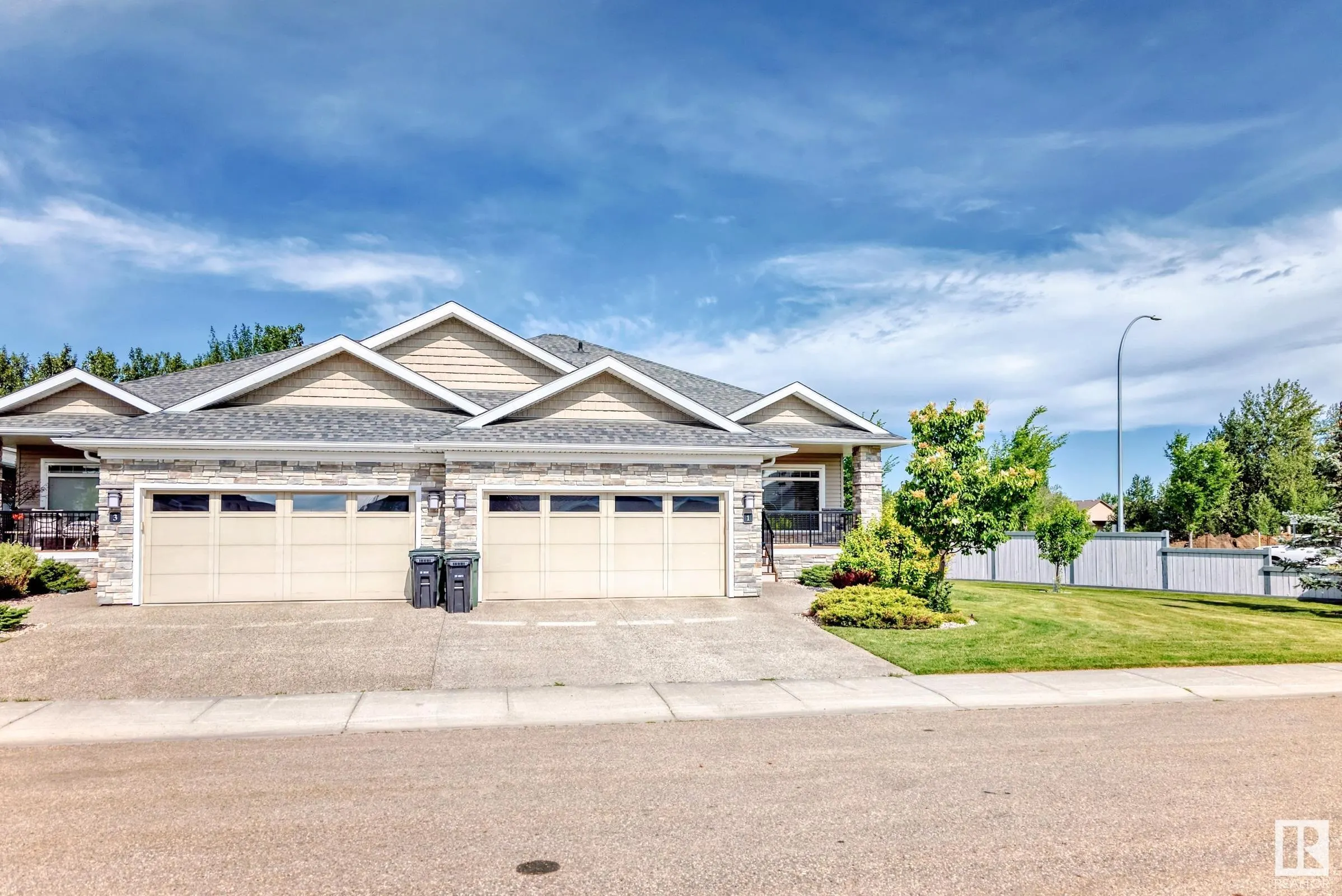 1 LINCOLN Cove