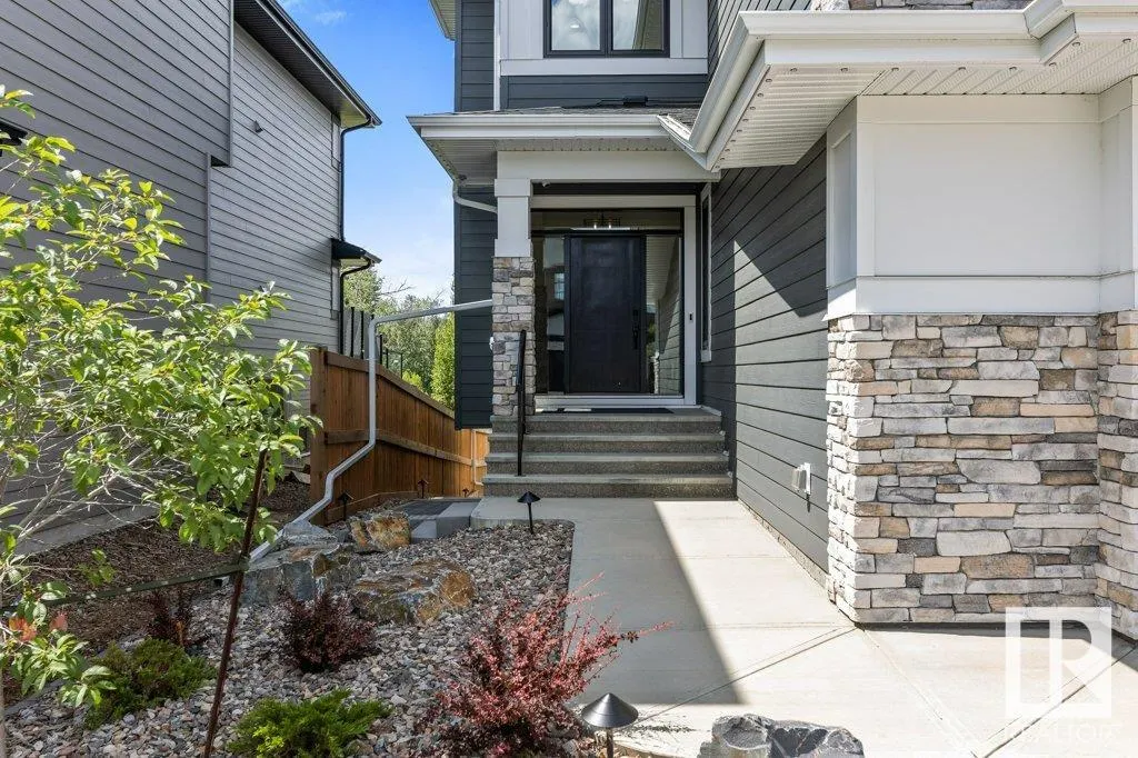 27 RYBURY Court