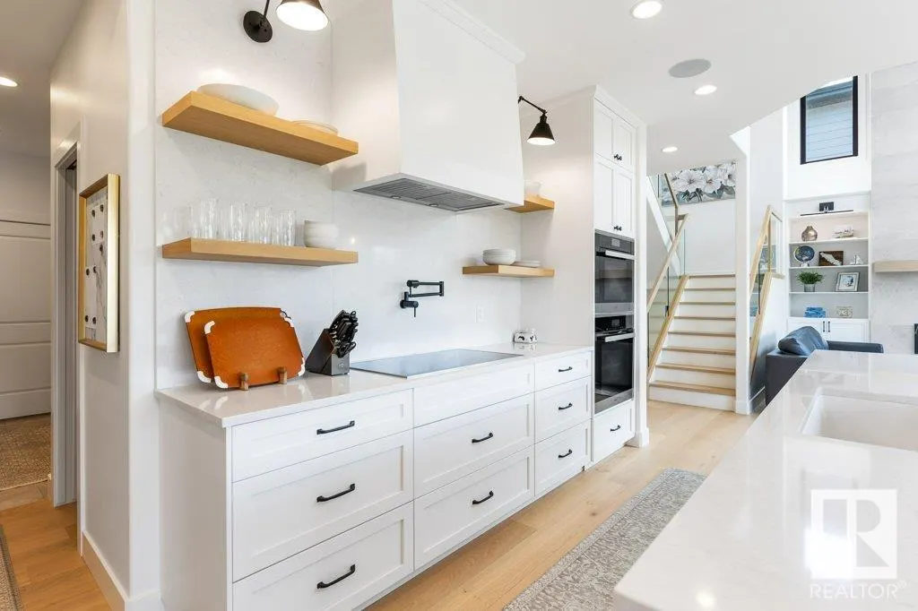 27 RYBURY Court