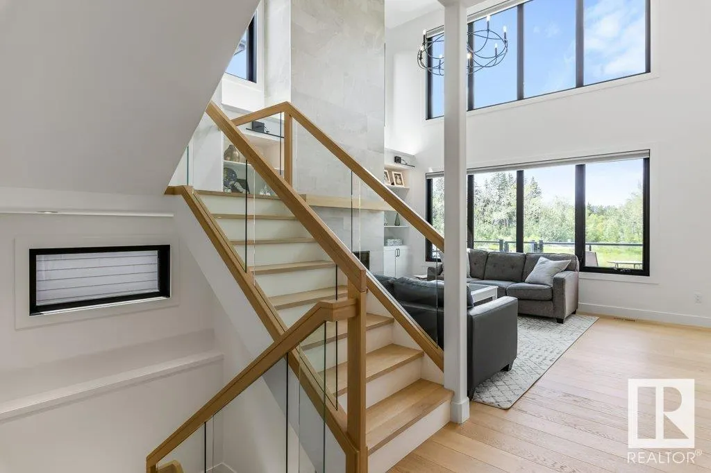 27 RYBURY Court