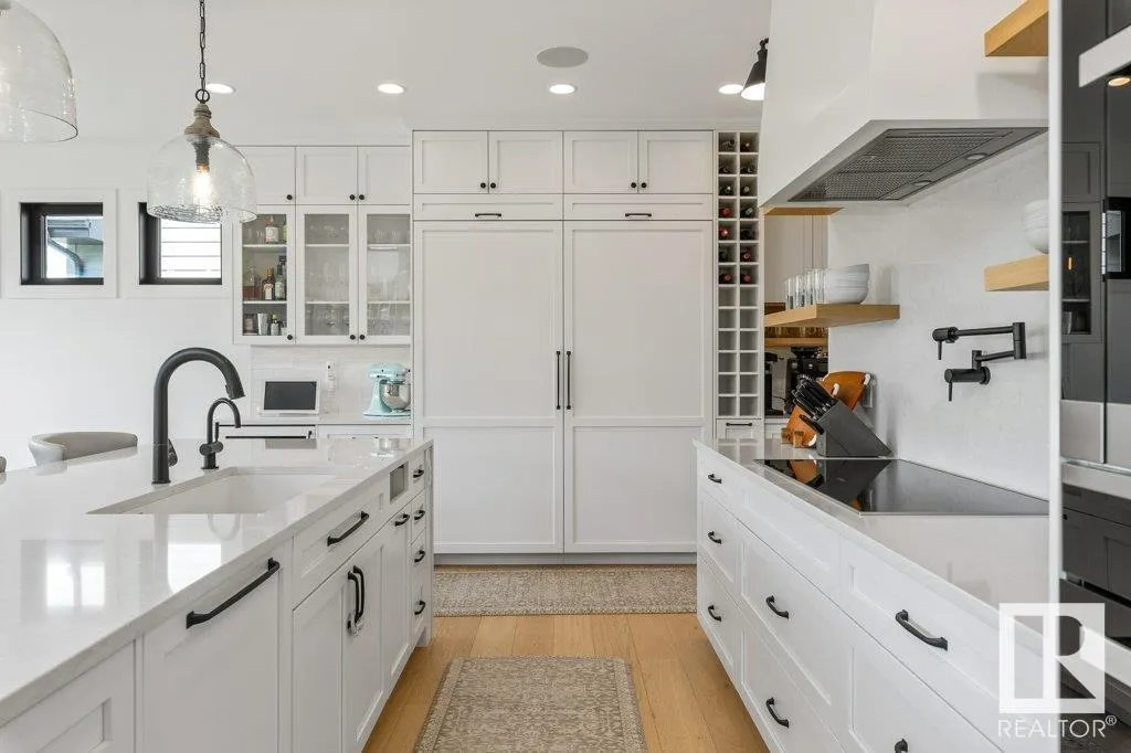 27 RYBURY Court