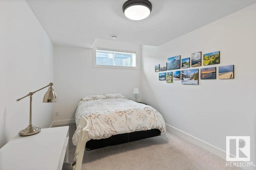 27 RYBURY Court