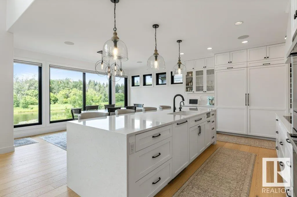 27 RYBURY Court