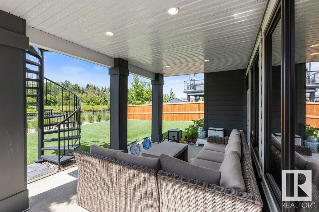 27 RYBURY Court