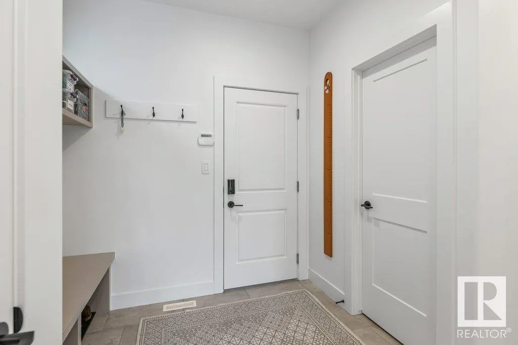 27 RYBURY Court