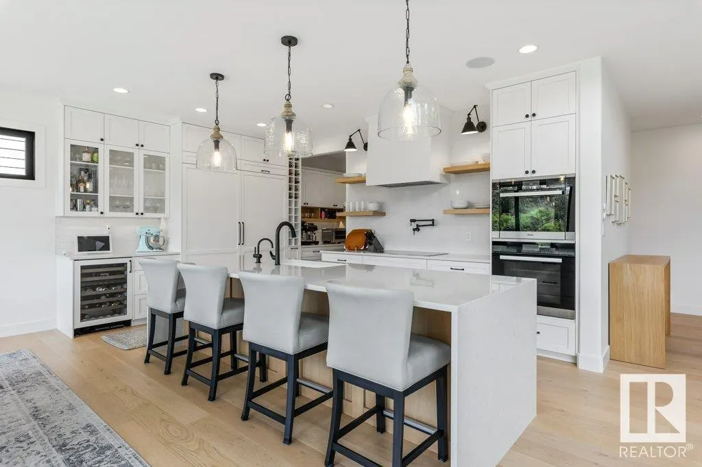27 RYBURY Court