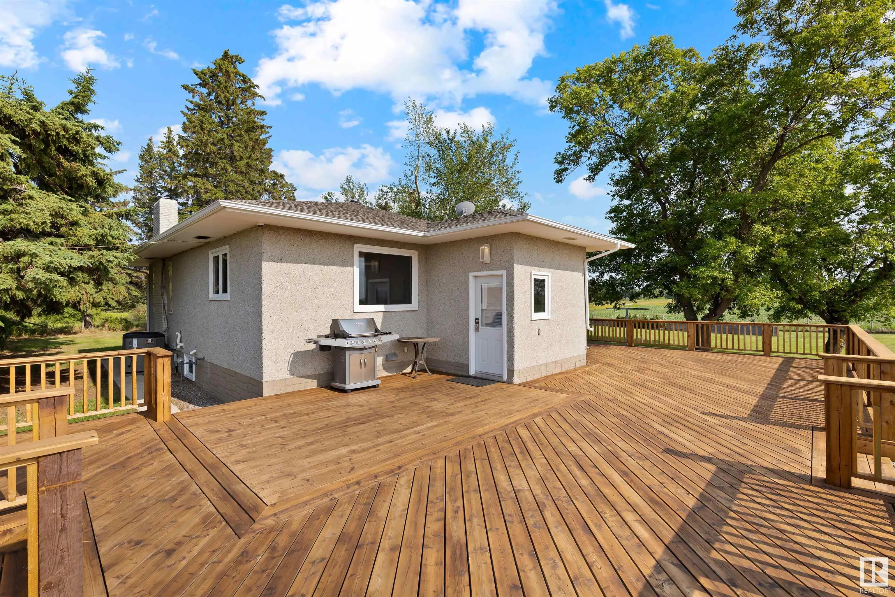55360 RGE ROAD 205