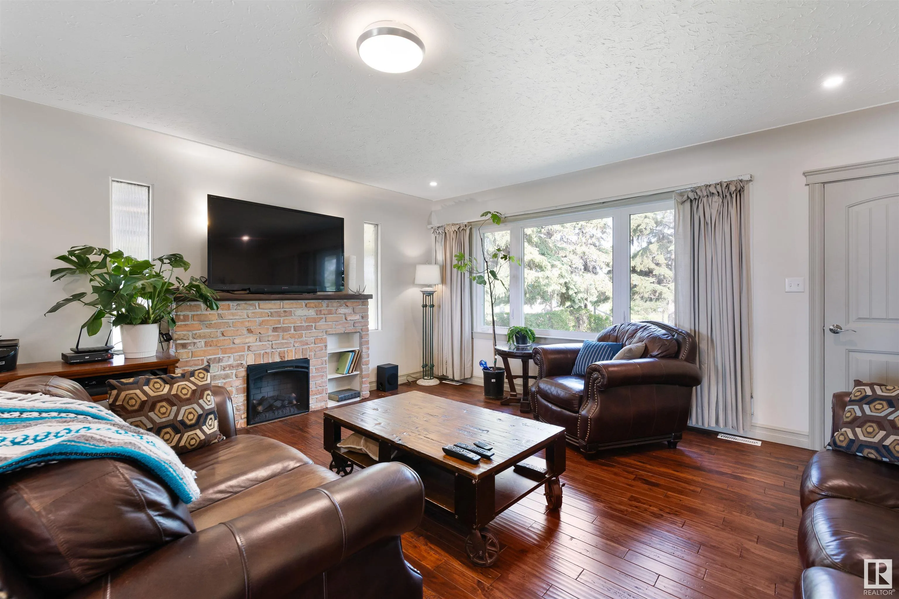 55360 RGE ROAD 205