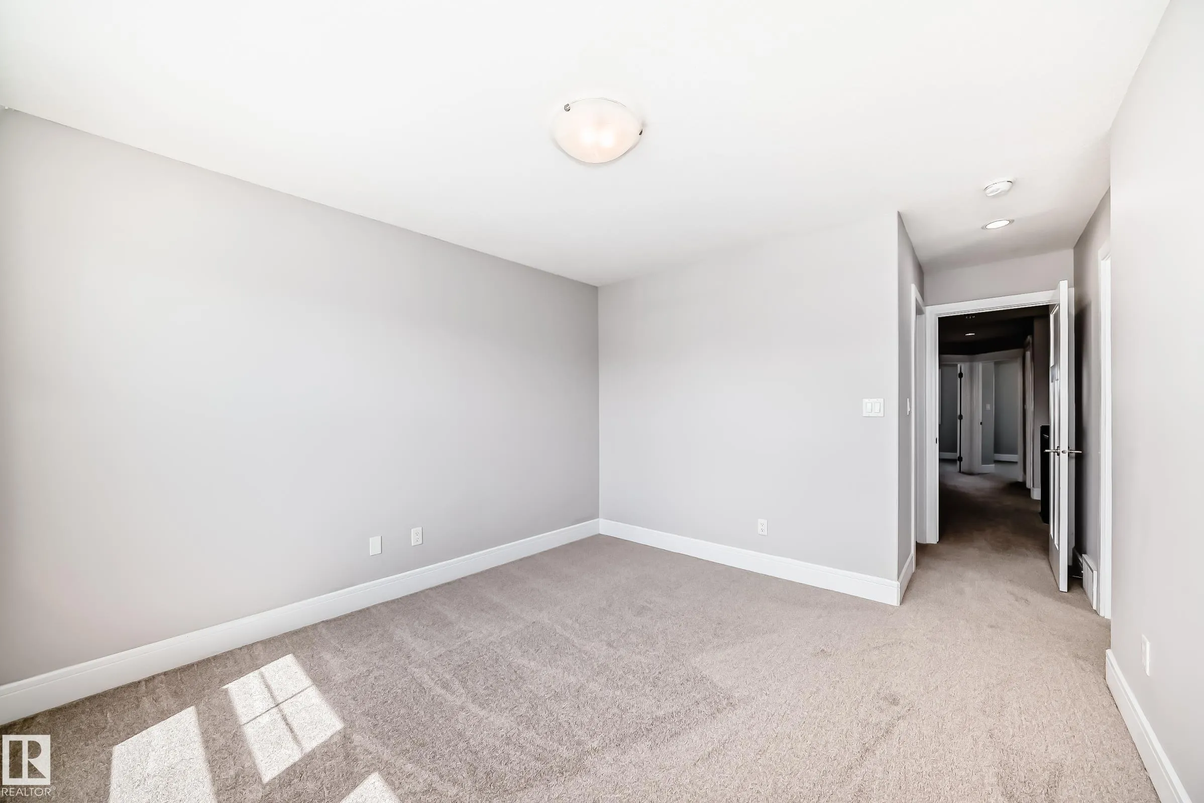 8579 Cushing Place