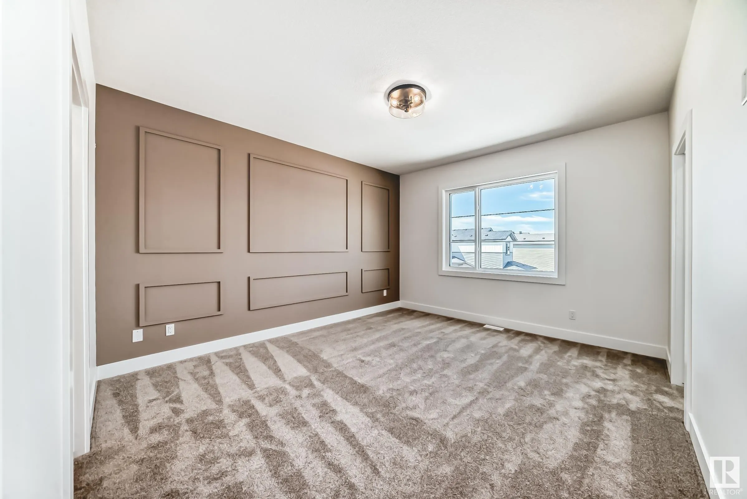 325 bluff Cove