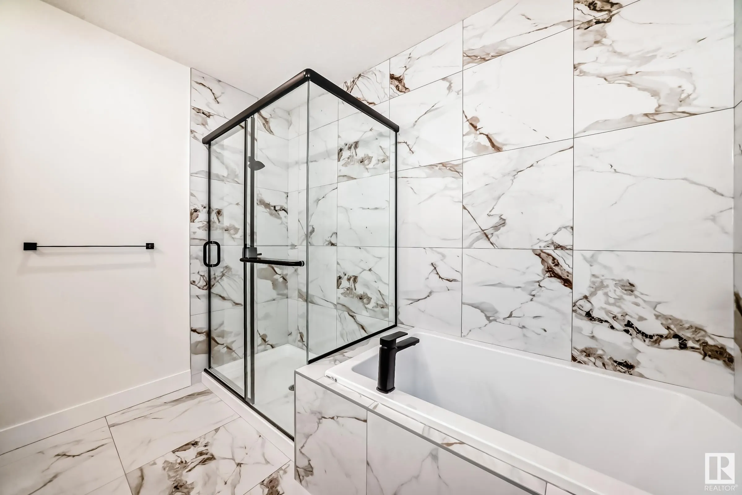325 bluff Cove