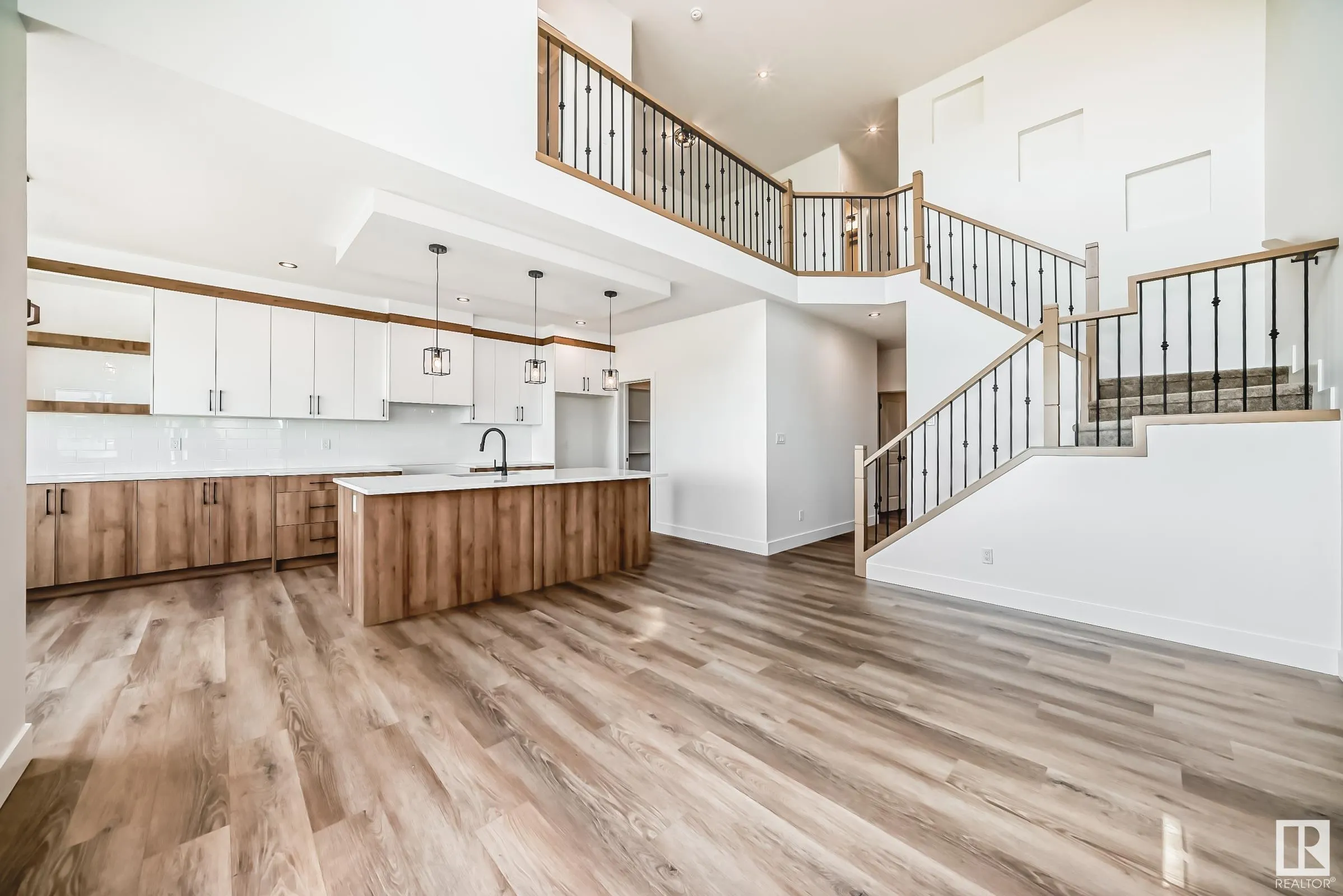 325 bluff Cove