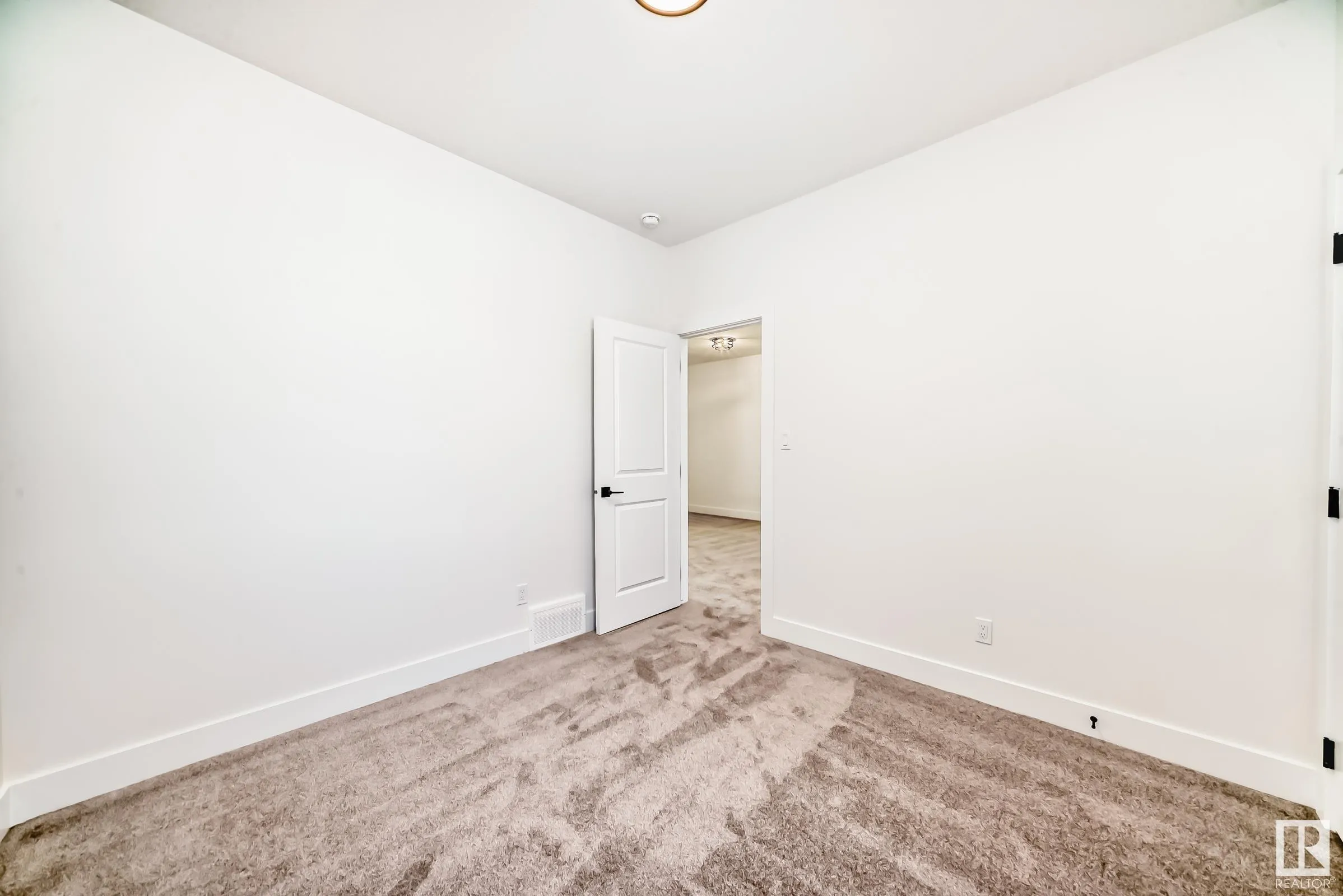325 bluff Cove