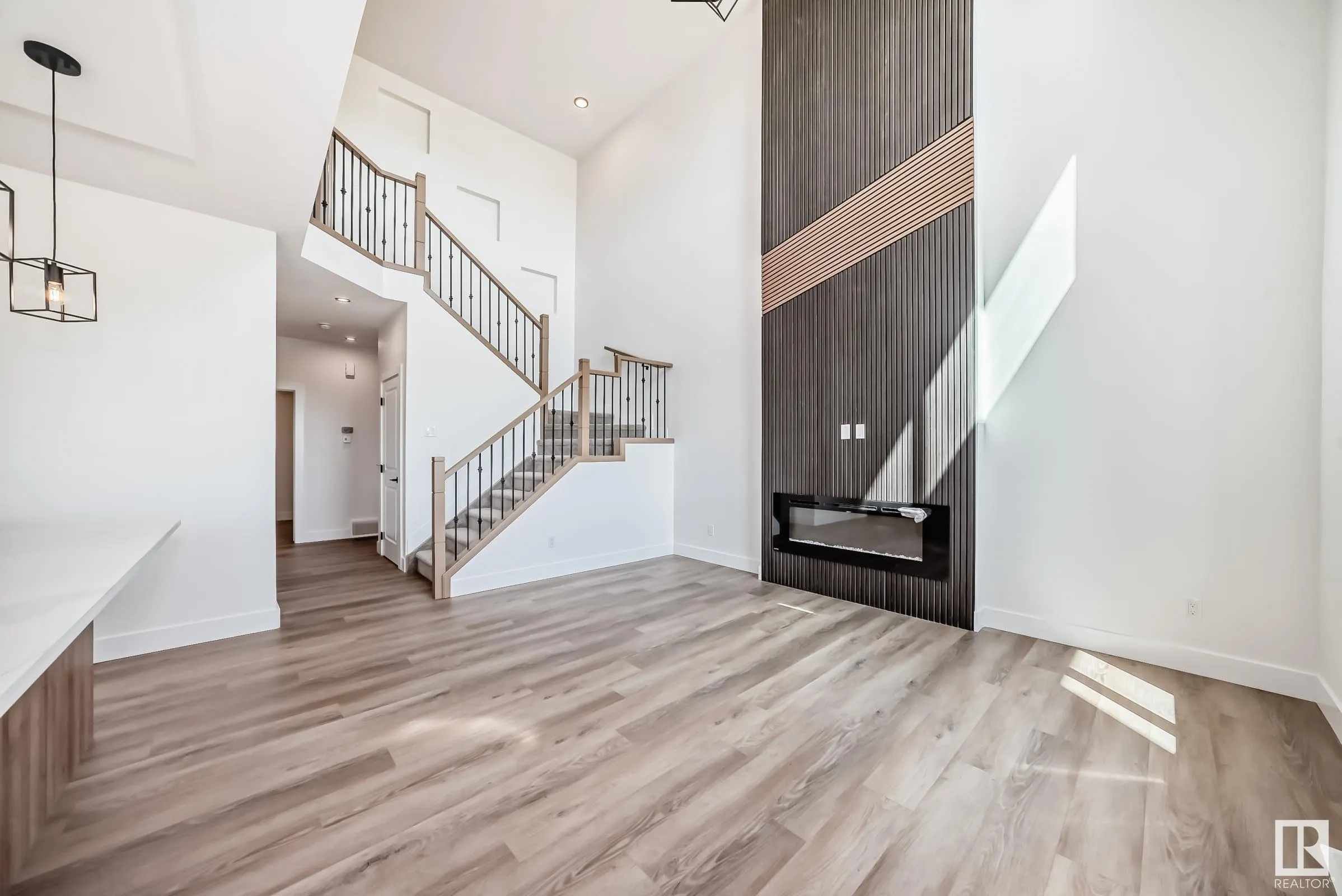 325 bluff Cove