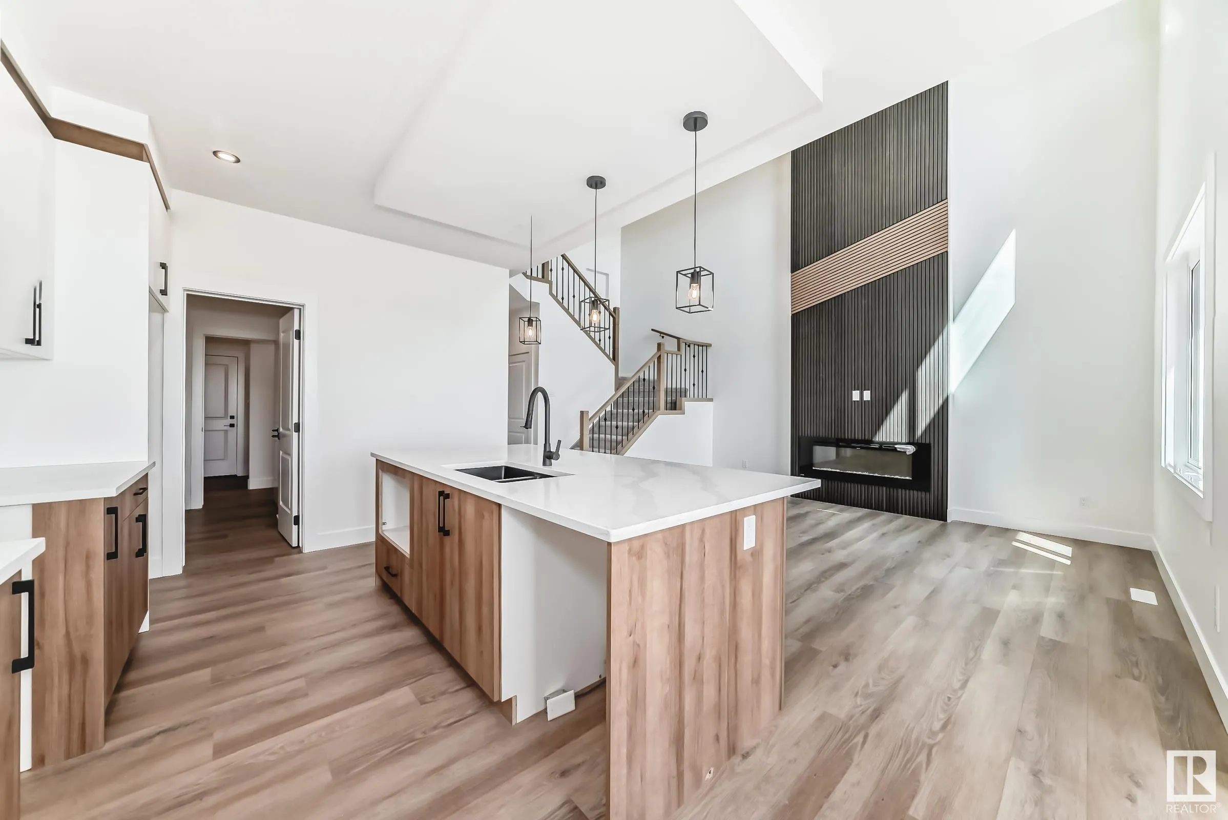 325 bluff Cove