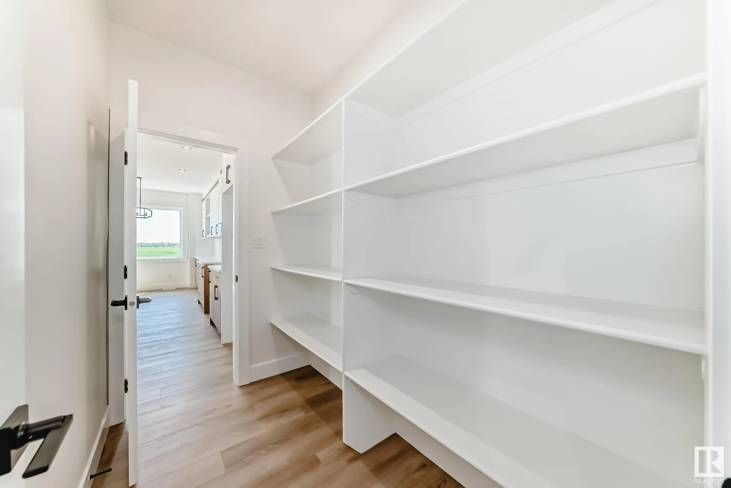 325 bluff Cove