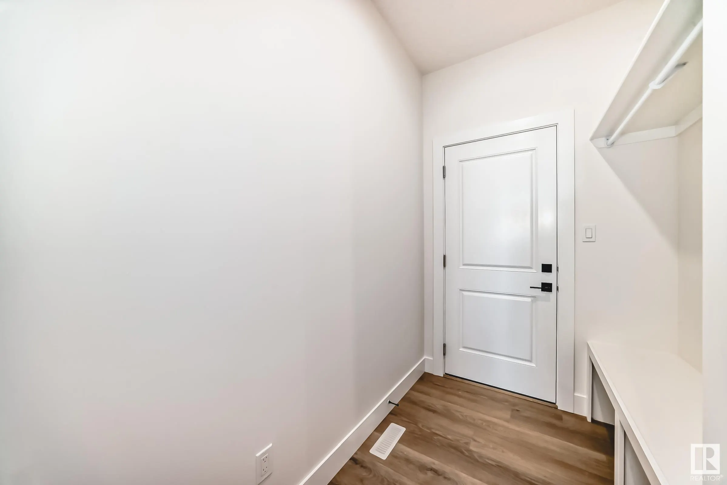 325 bluff Cove
