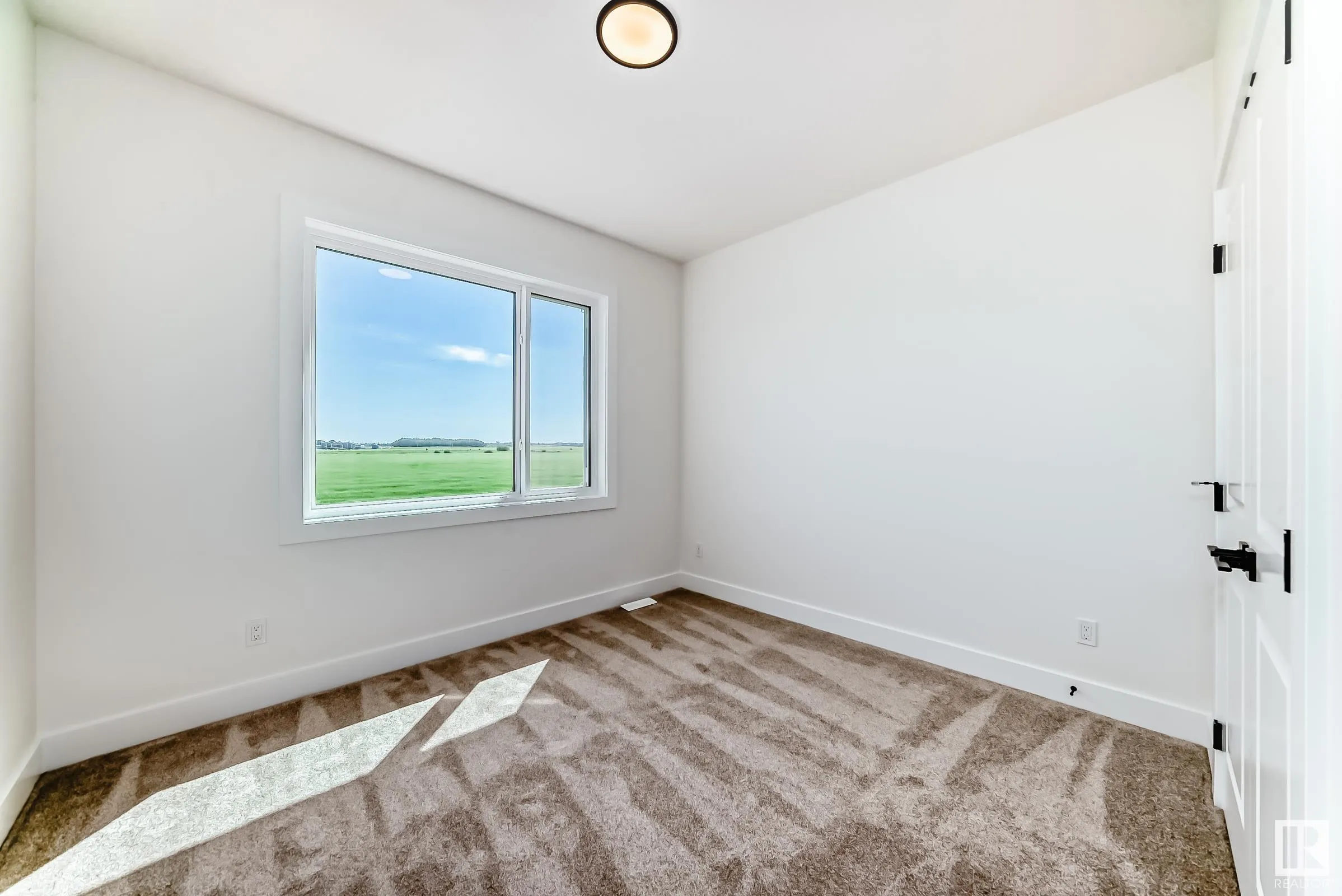 325 bluff Cove