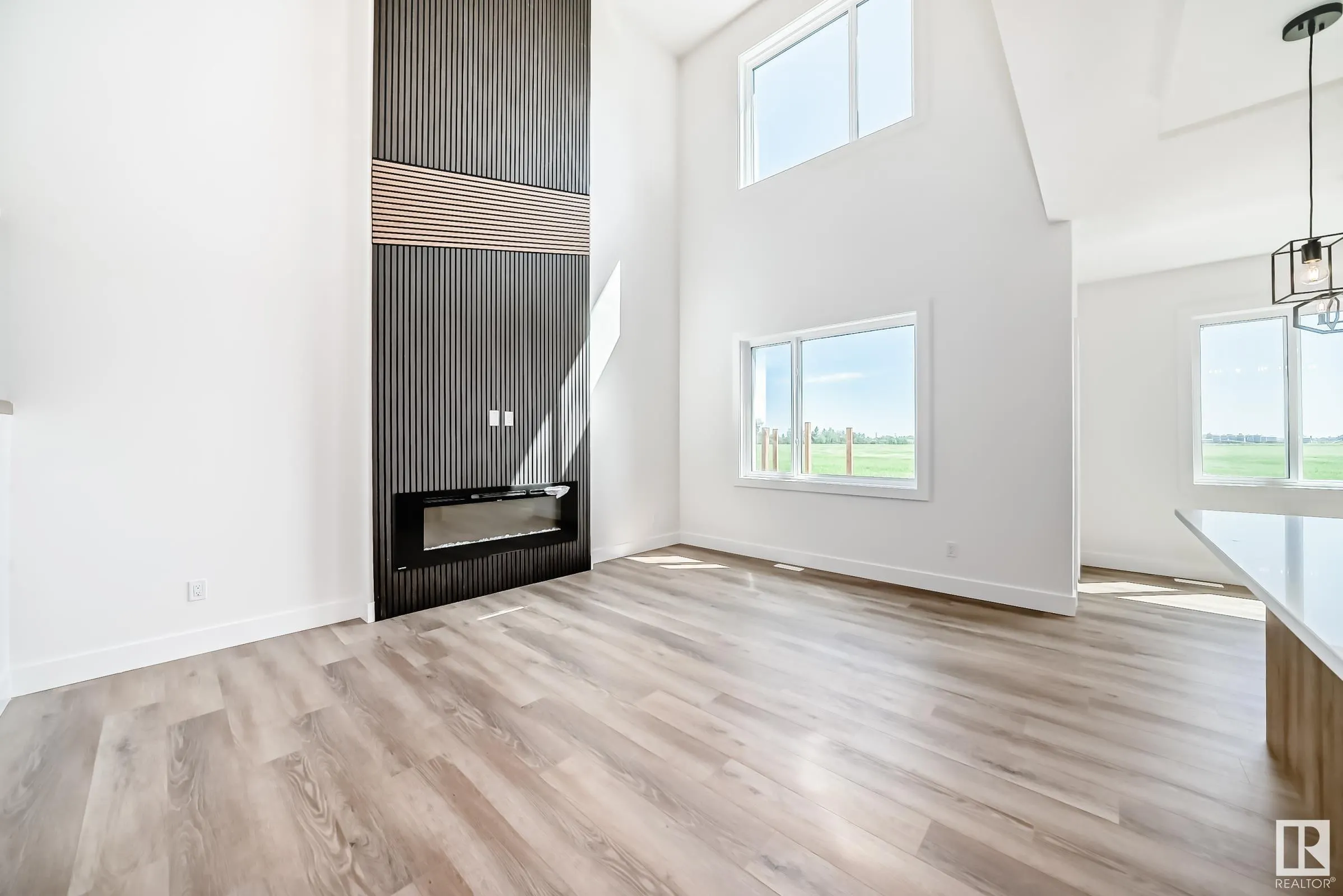 325 bluff Cove
