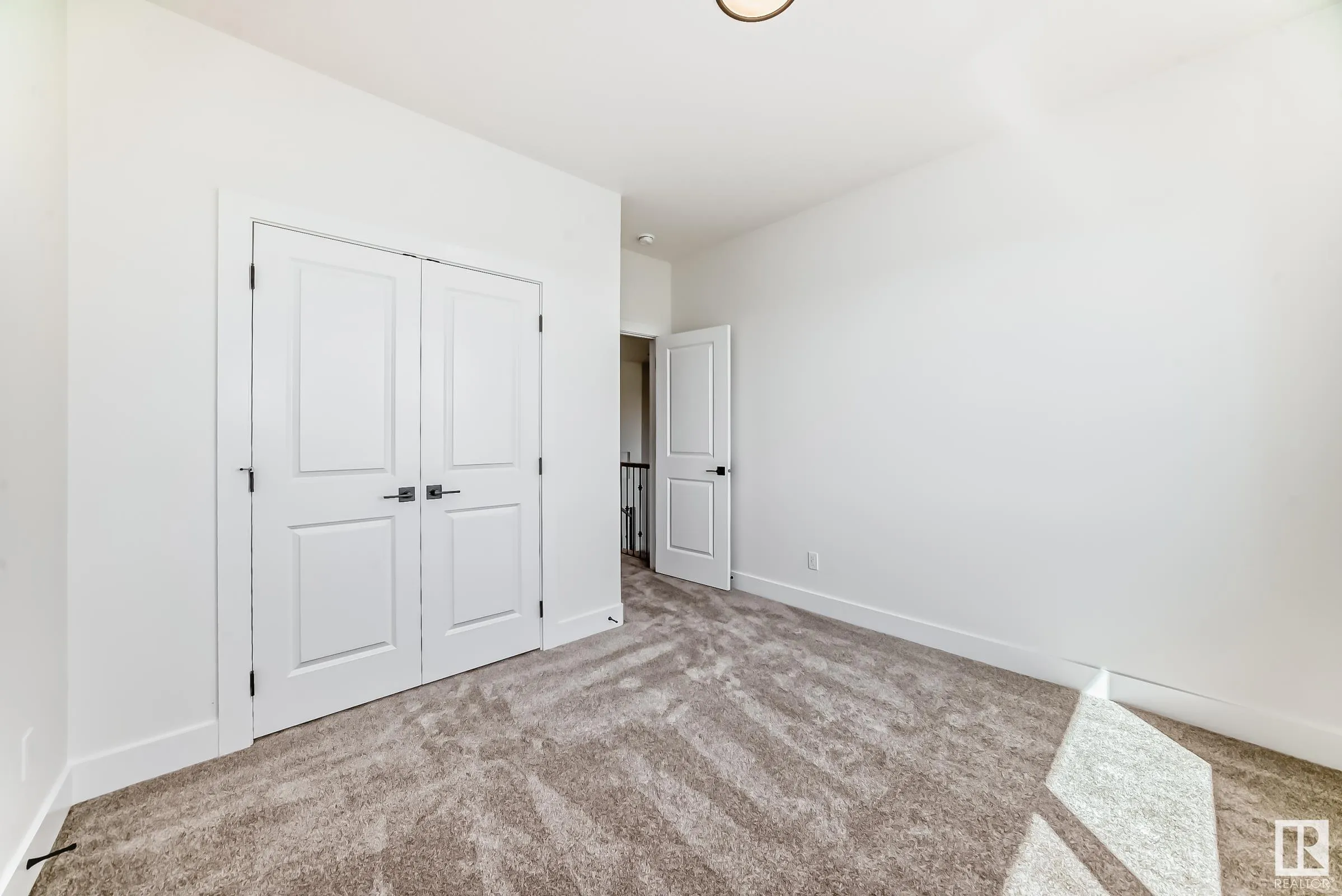 325 bluff Cove