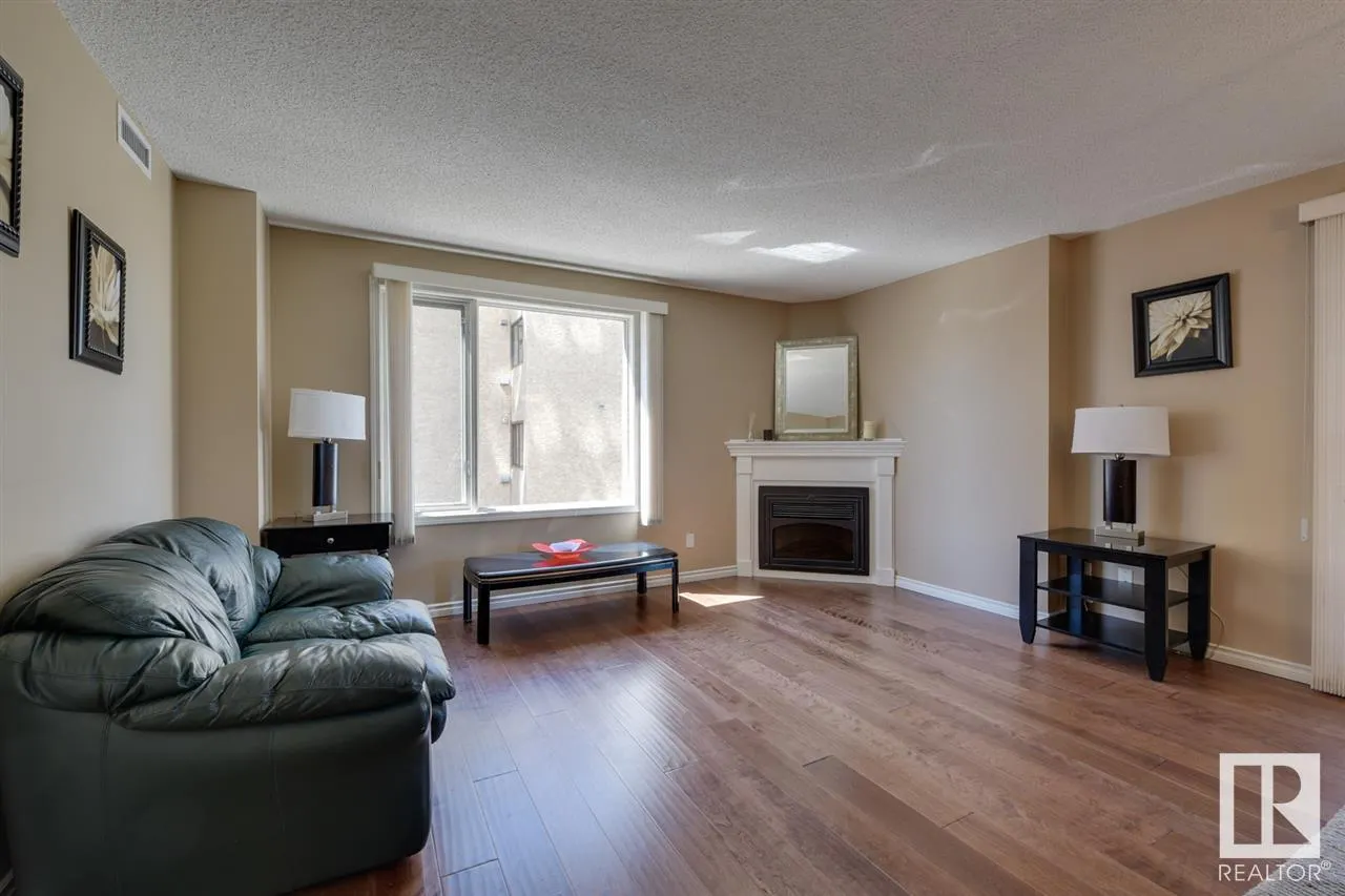 10649 Saskatchewan Drive