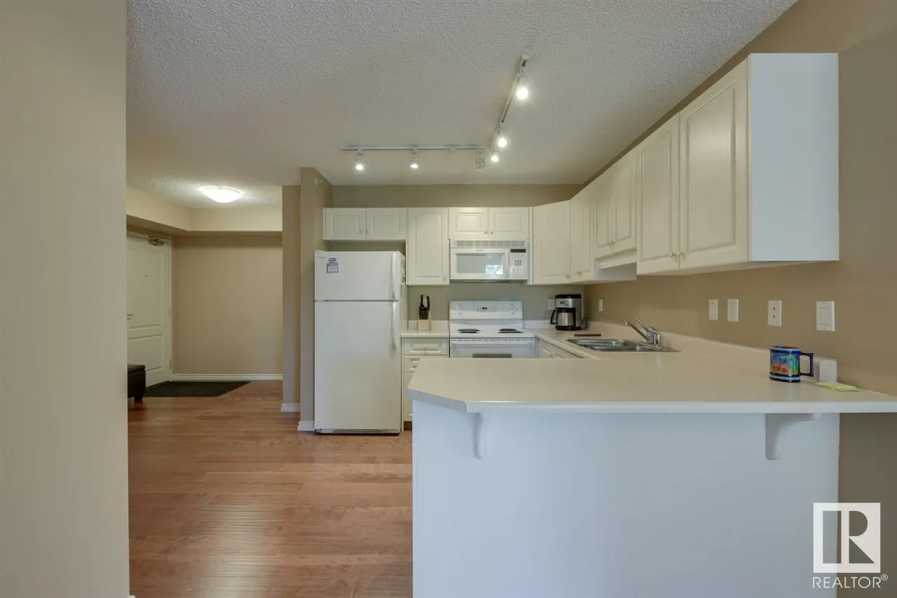 10649 Saskatchewan Drive