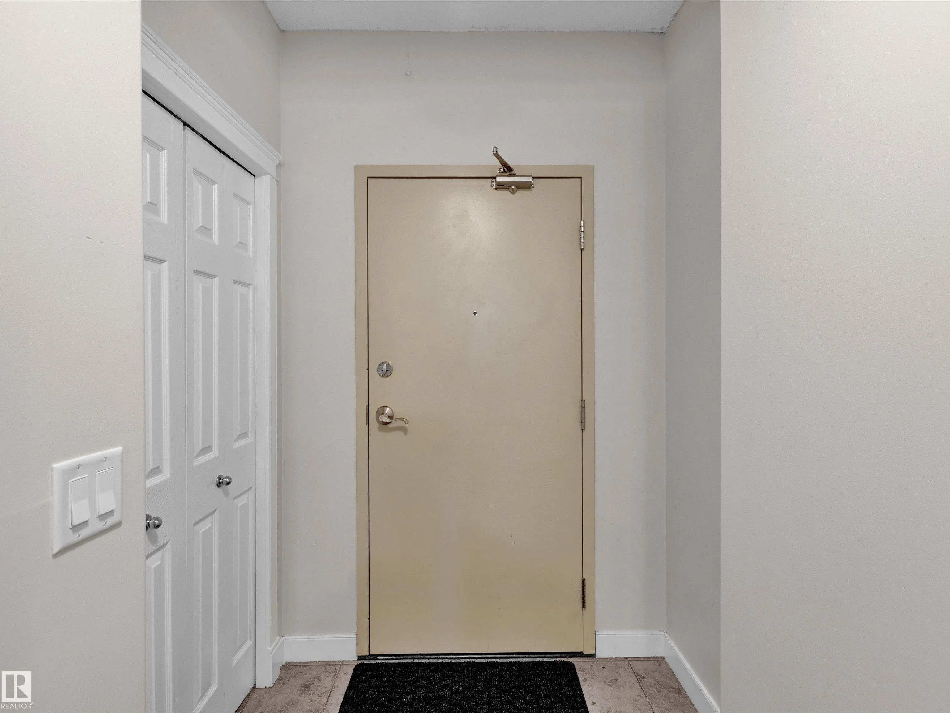 9939 109 Street