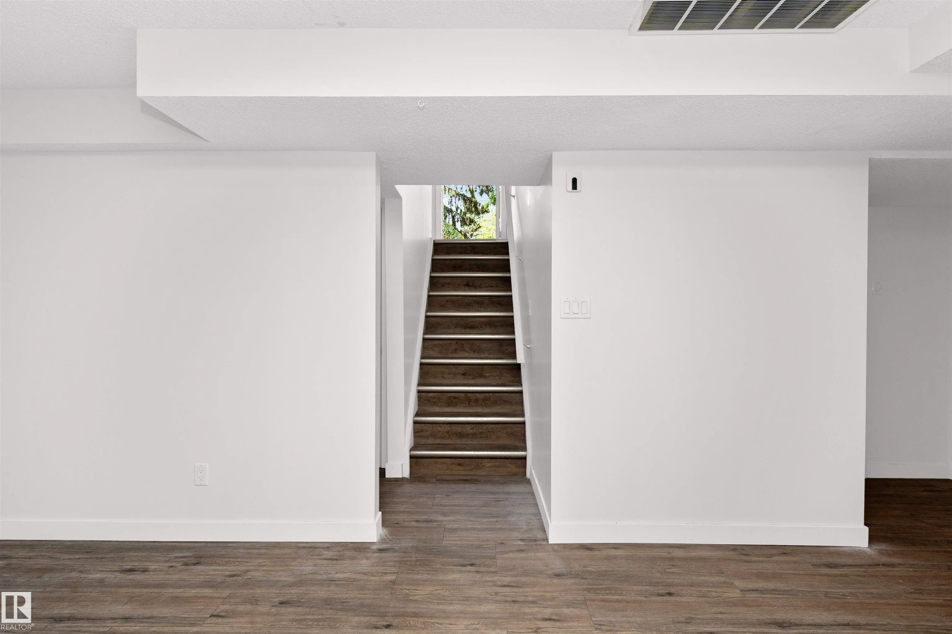 14308 121 Street