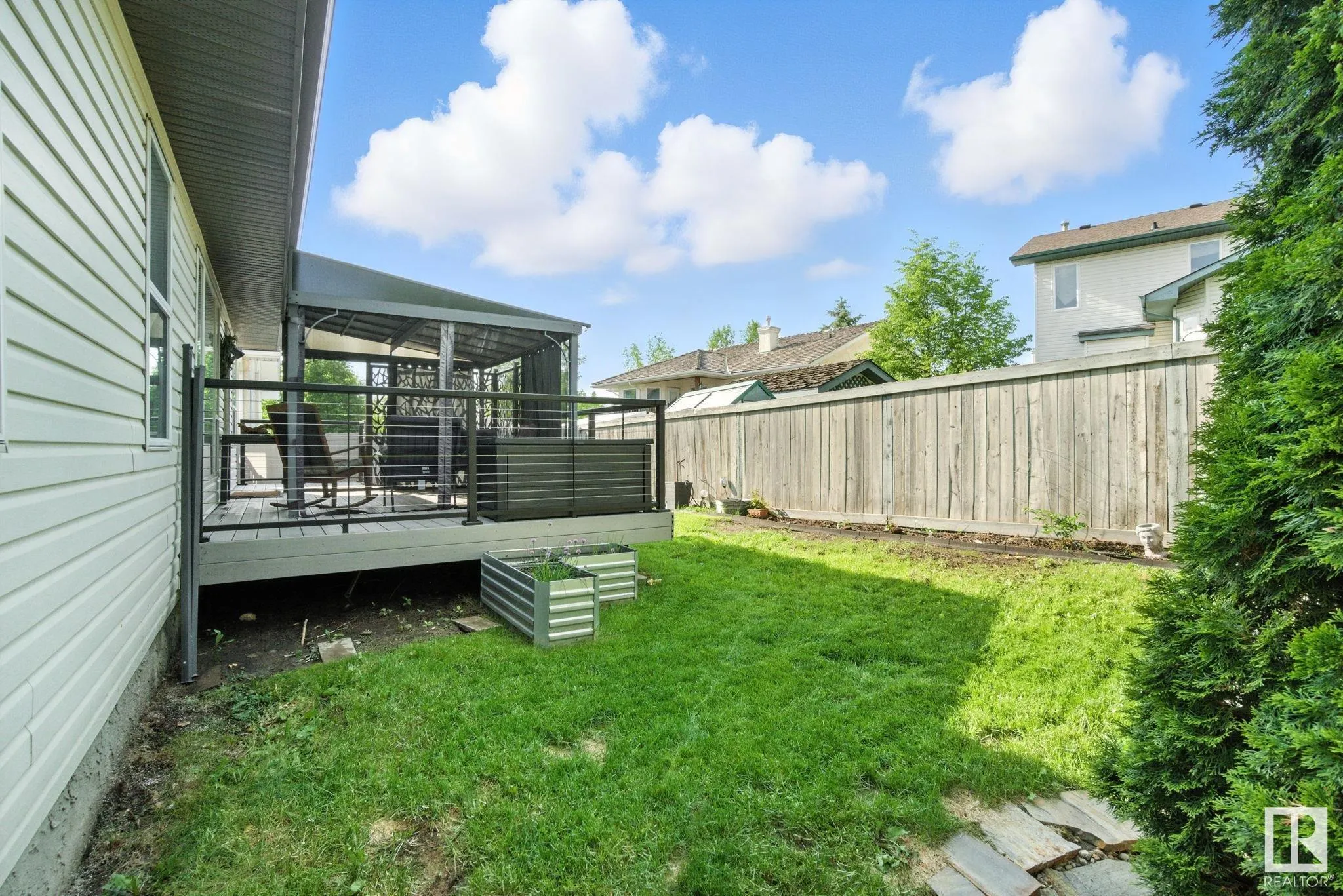 504 HIGHLAND Drive