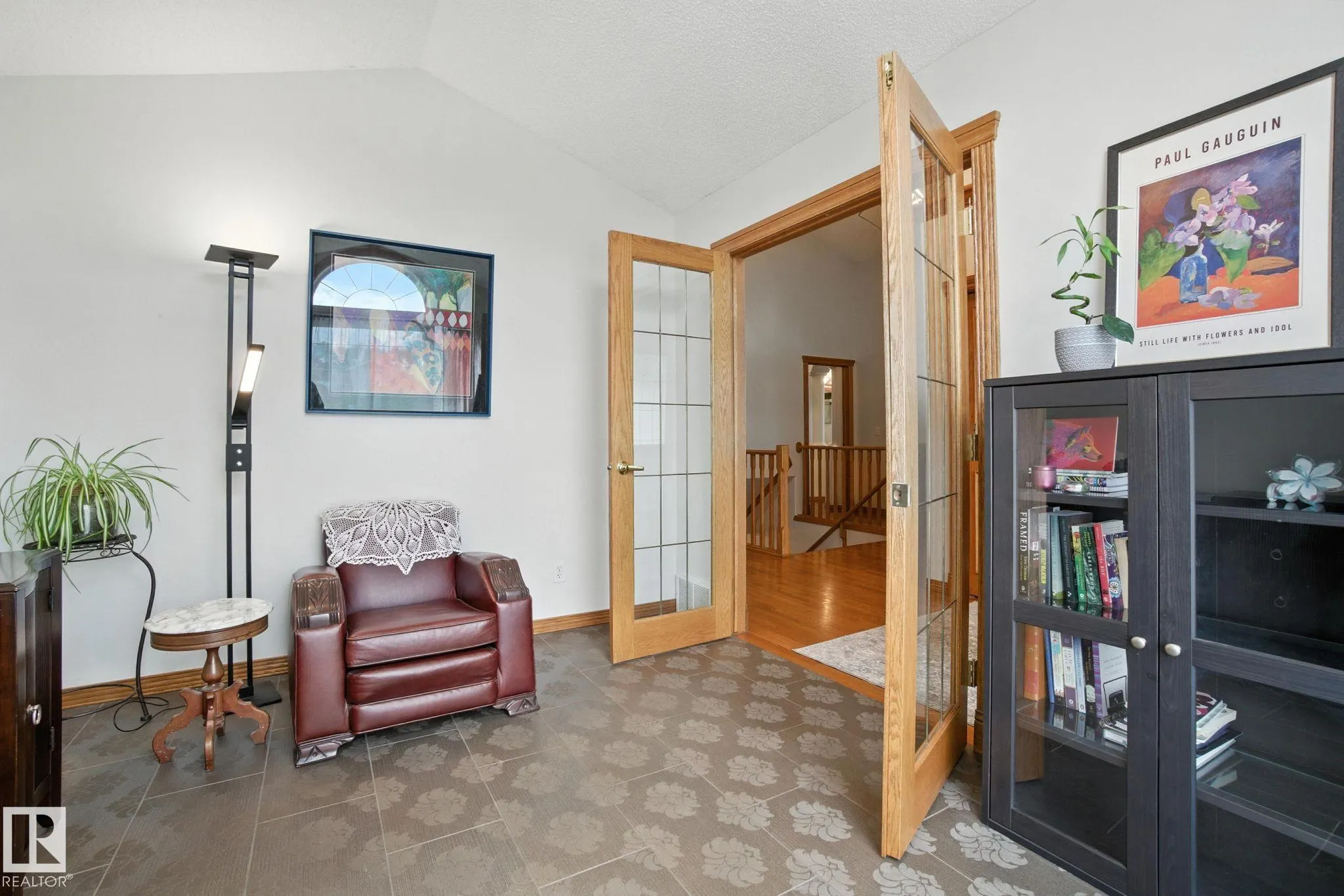 504 HIGHLAND Drive