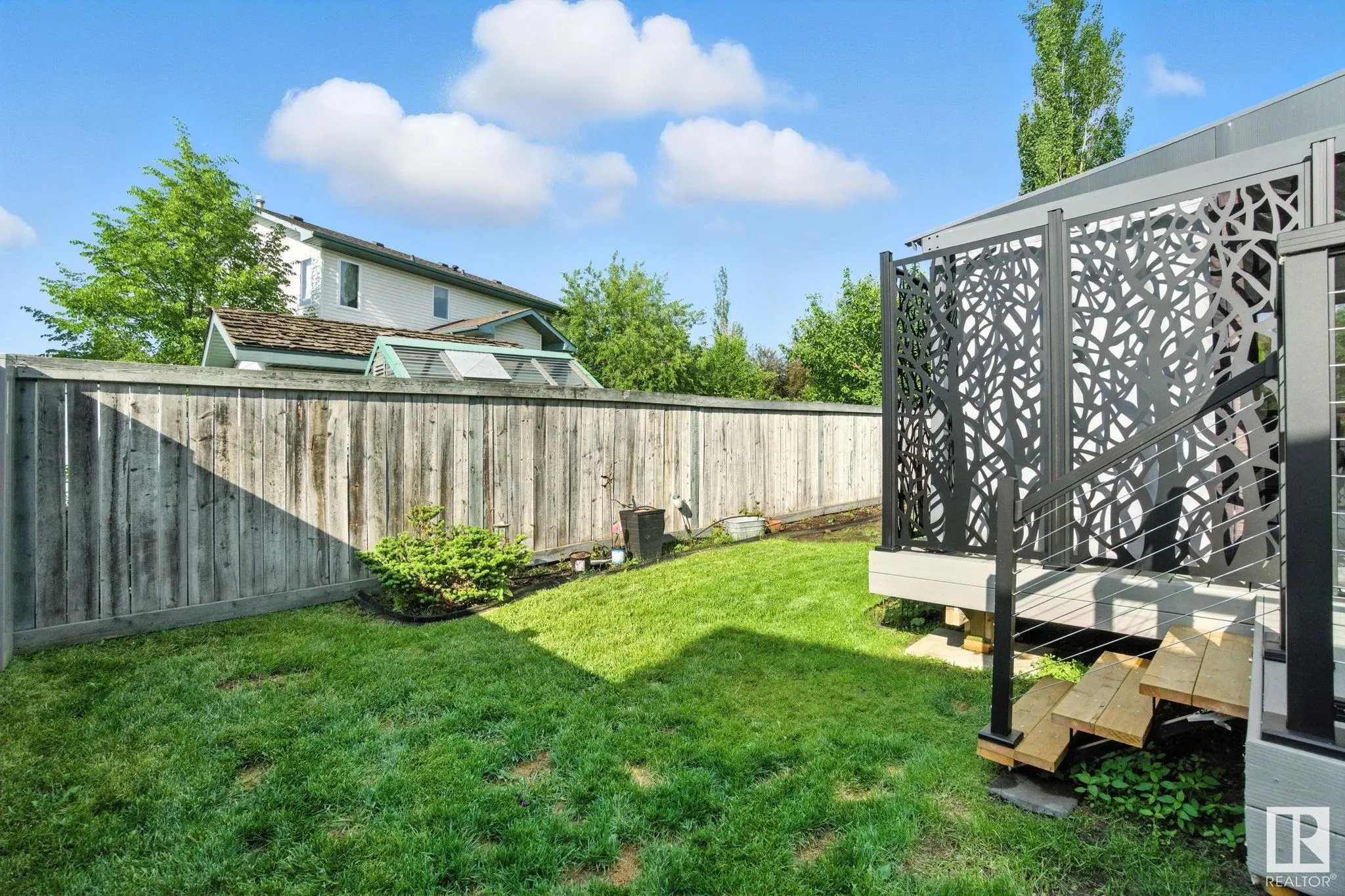 504 HIGHLAND Drive