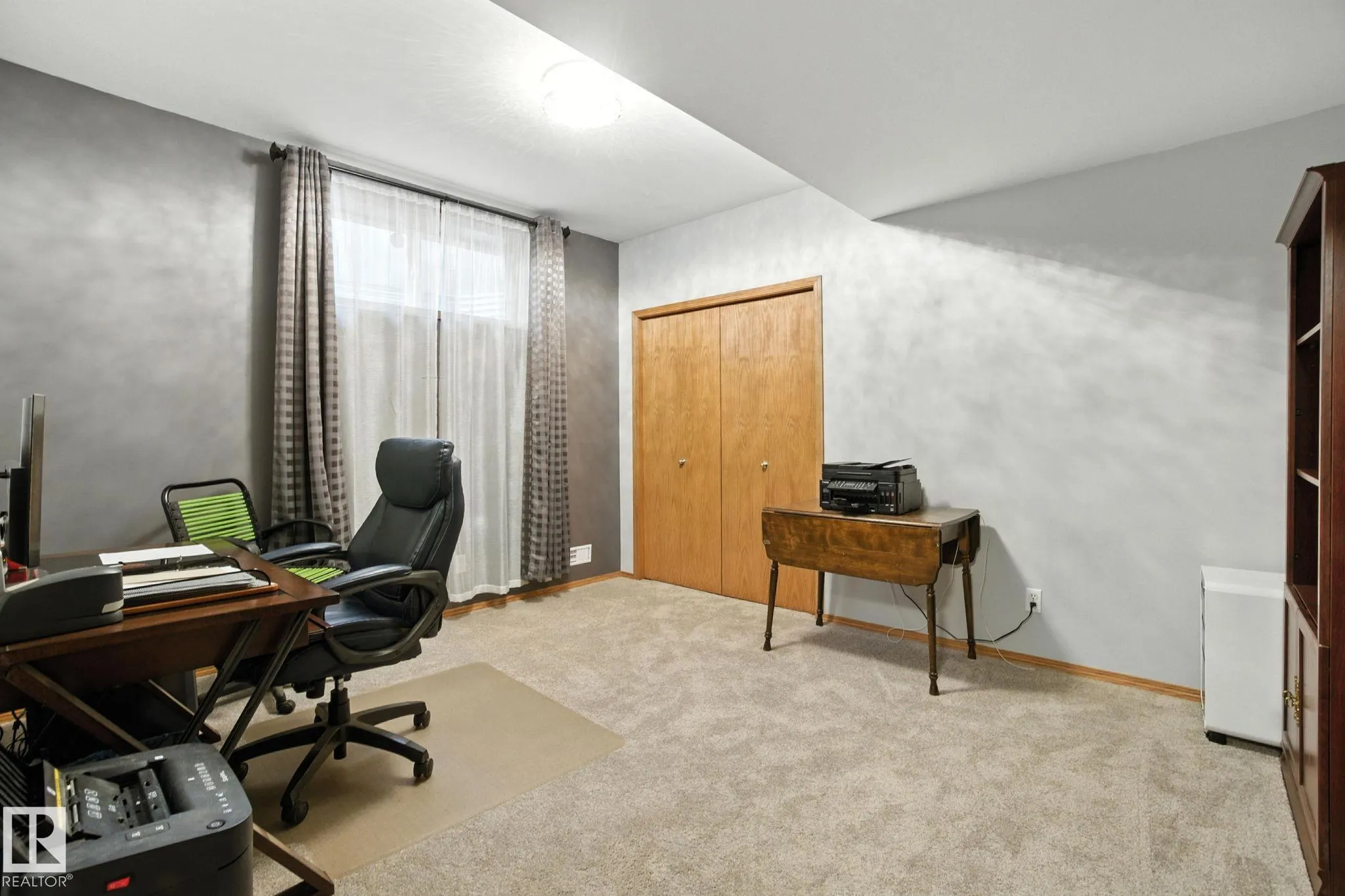 504 HIGHLAND Drive
