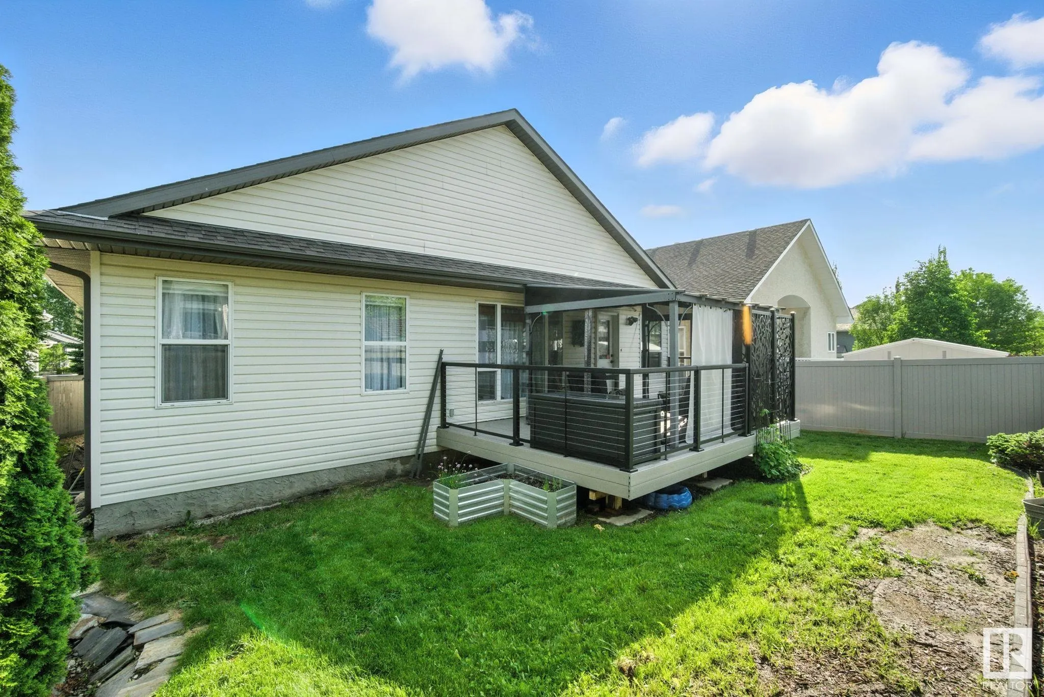 504 HIGHLAND Drive